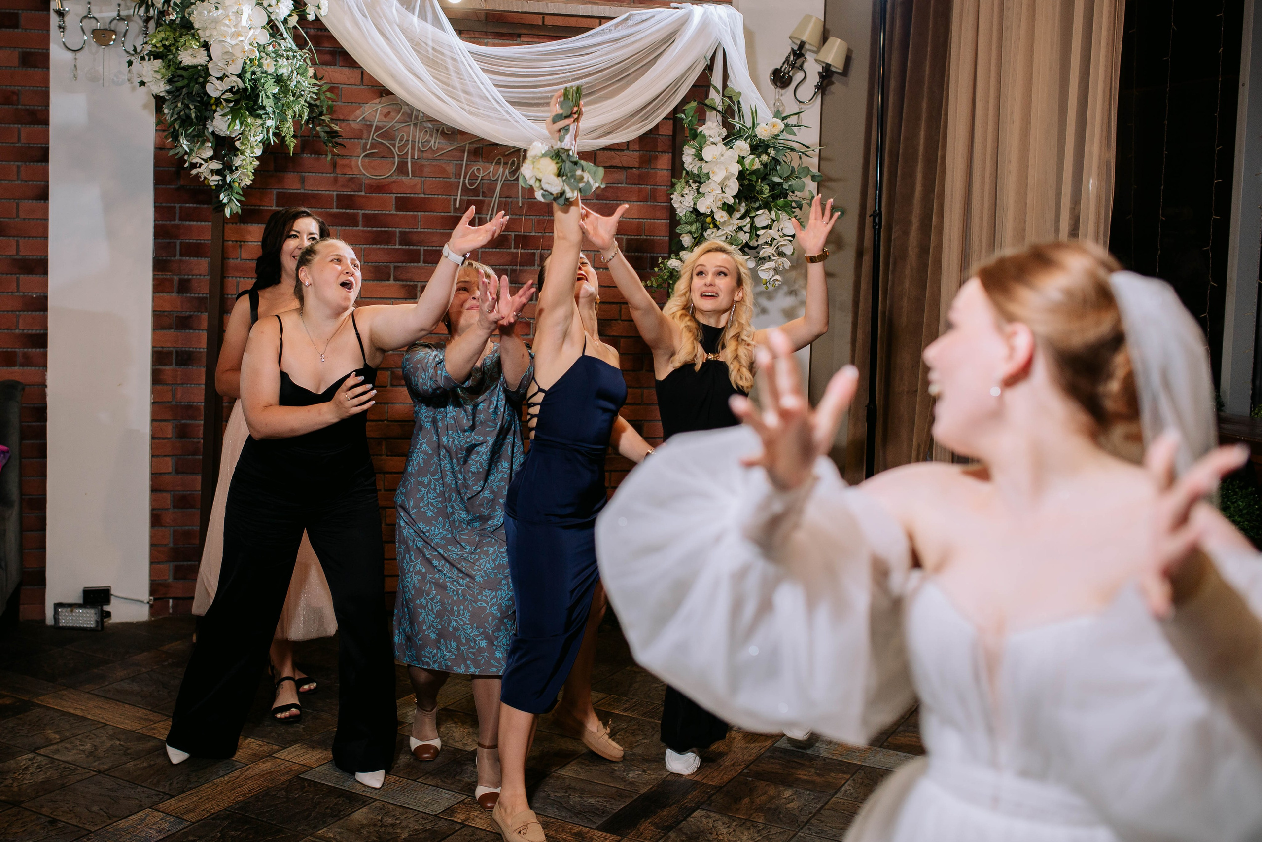 Оля и я Данил. Ведущий на свадьбу в Москве Зубков Алексей