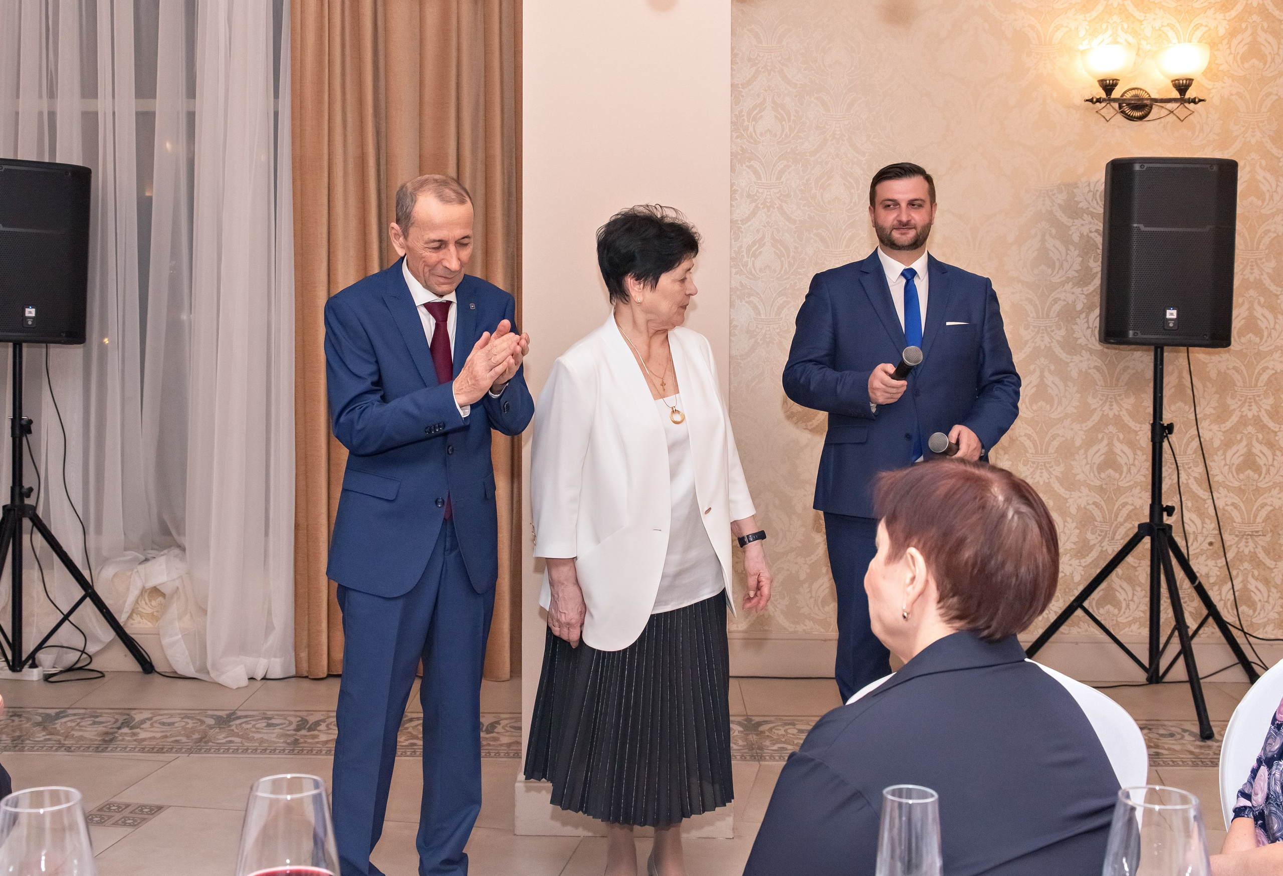 Фотографии с банкета в ресторане 