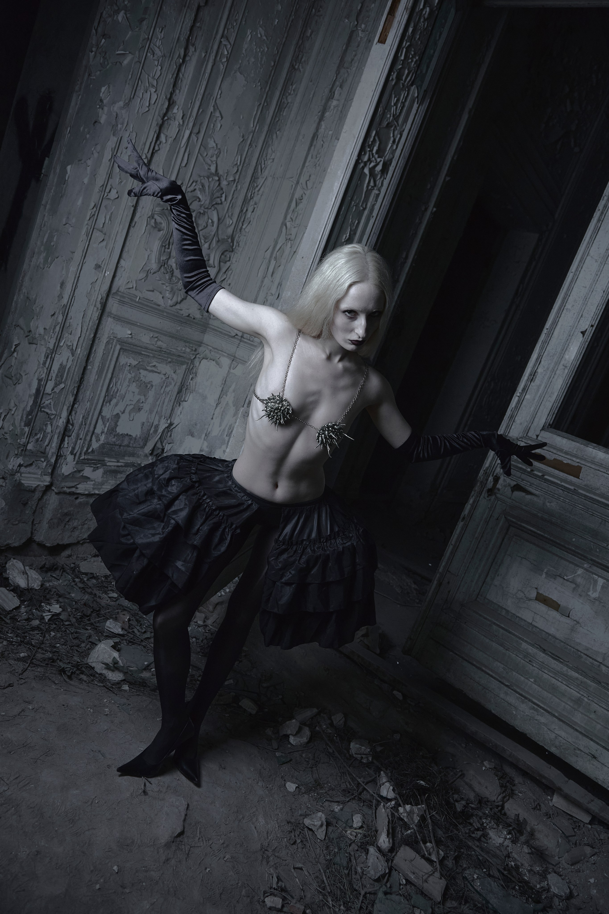 REL. Фотограф для брендов Любовь Батина (Спб/Мск)