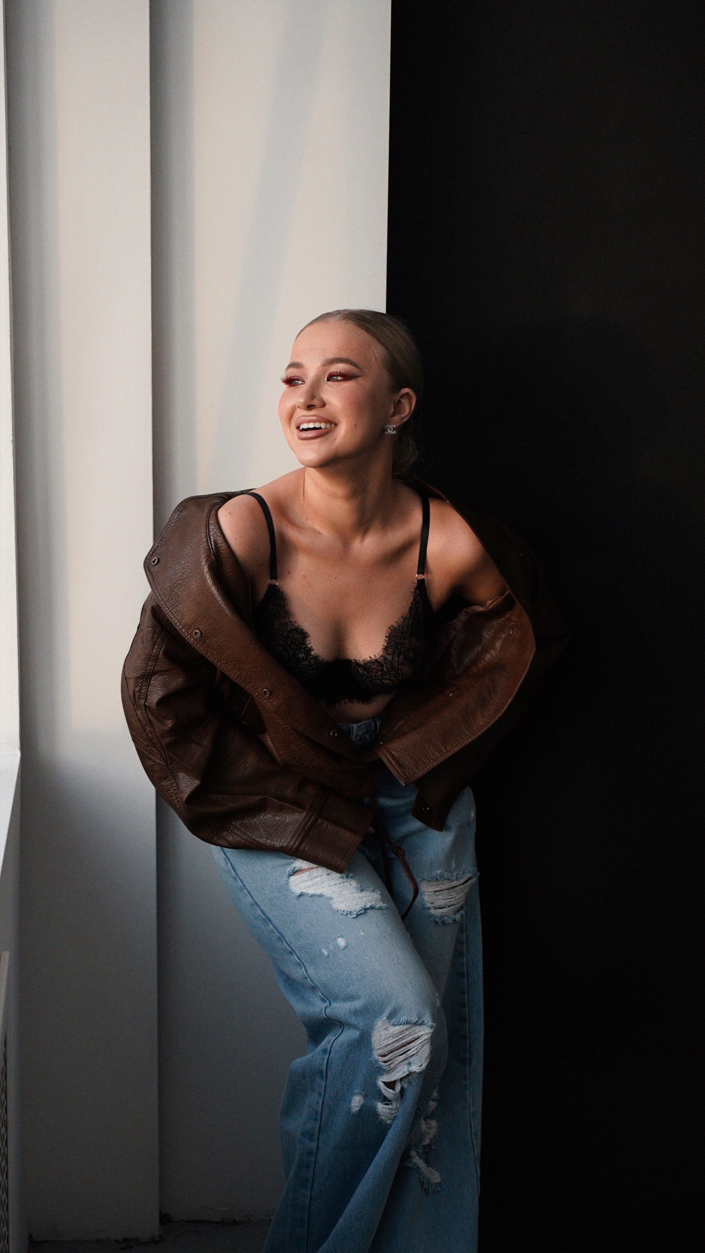 Студийная. Главная