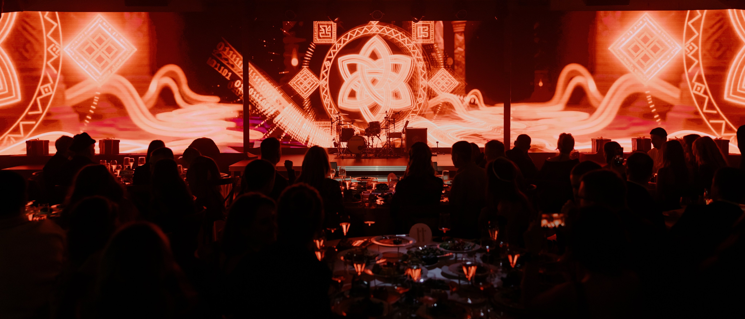 ИНФОРМПРОЕКТ. Свадебный и репортажный фотограф Киров | Вадим Карпук