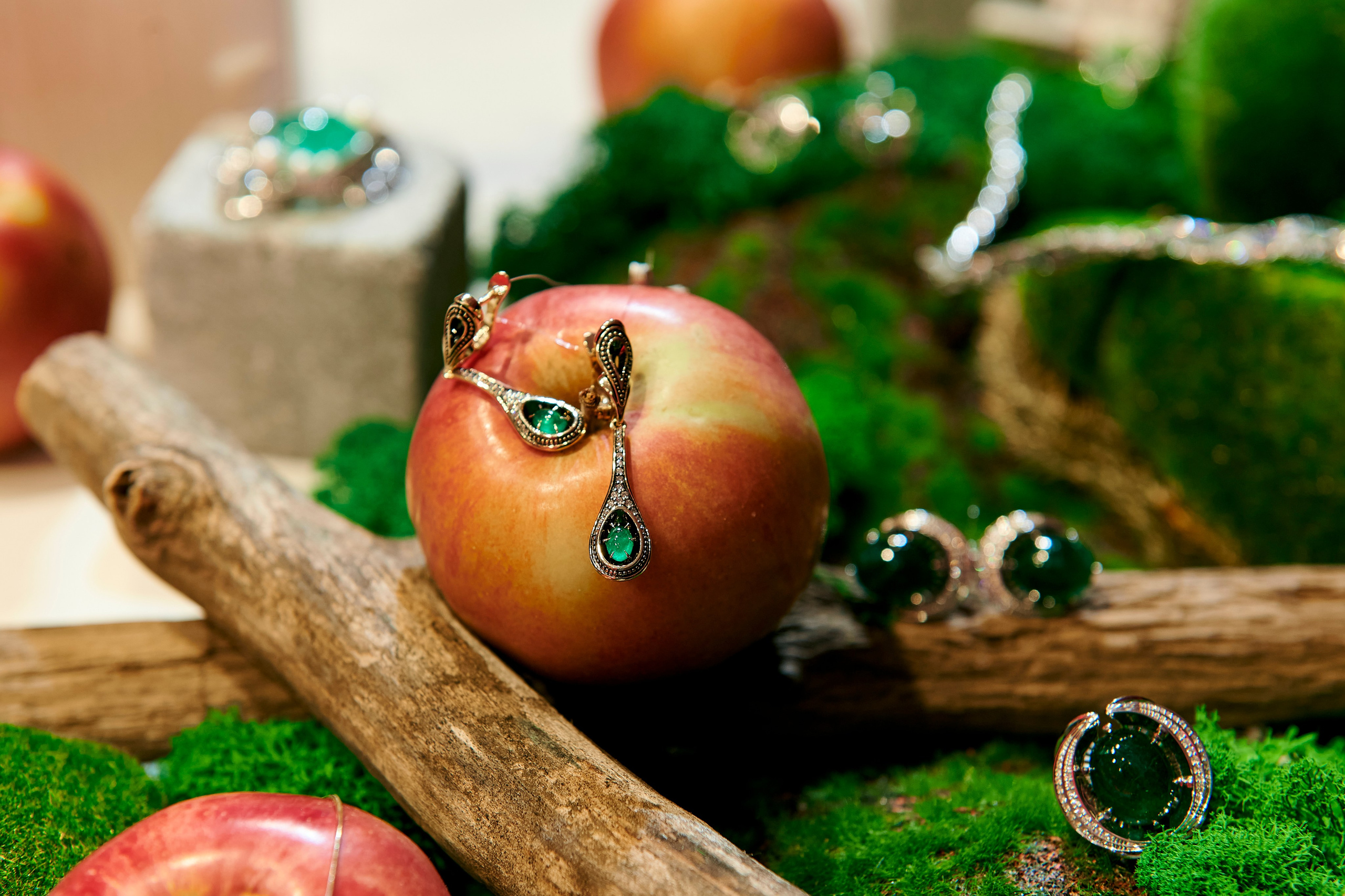 Ювелирный дом Ринго «Драгоценная история Урала». Фотограф Постольник Дарья