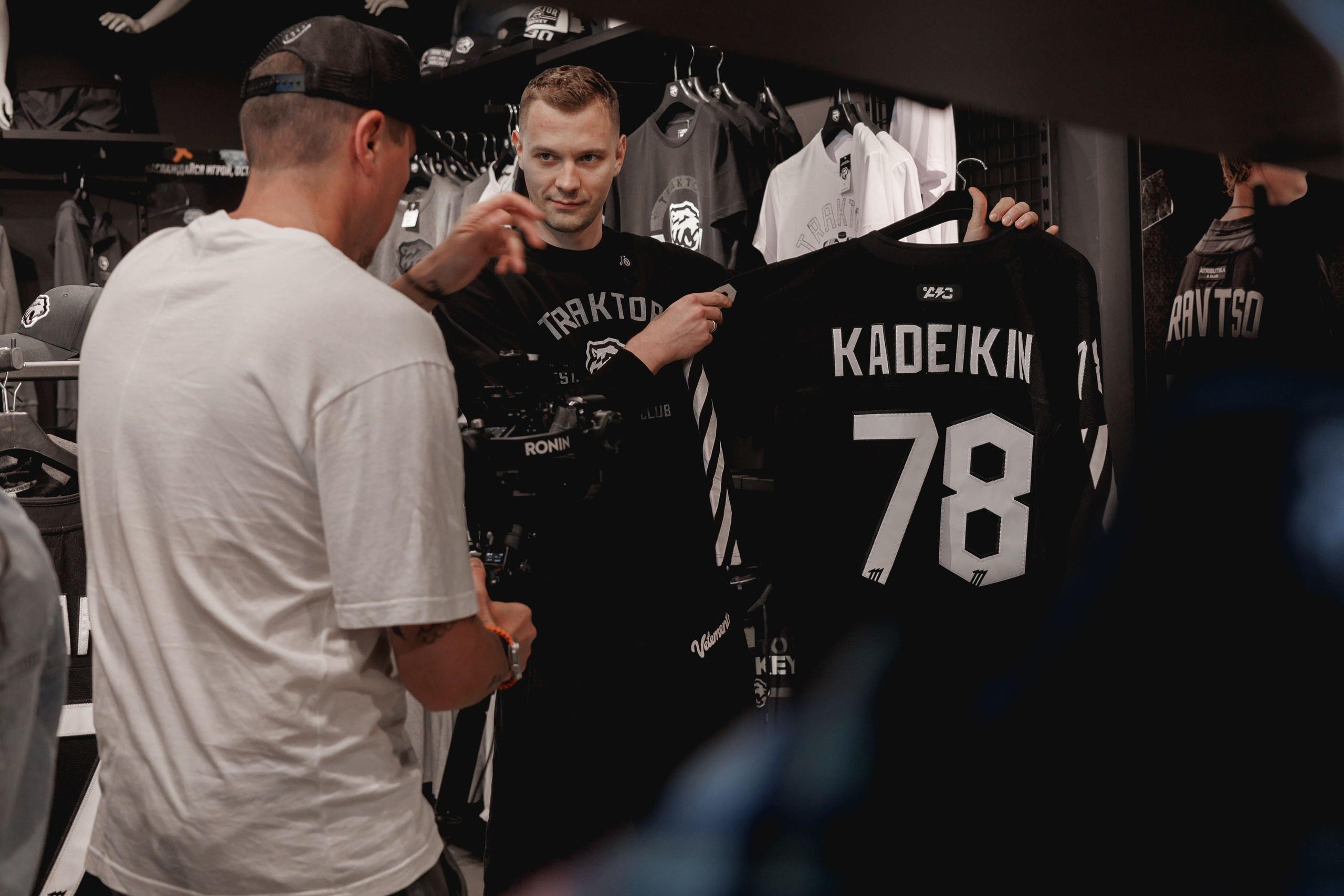 ХК Трактор. Встреча Александра Кадейкина и Андрея Светлакова