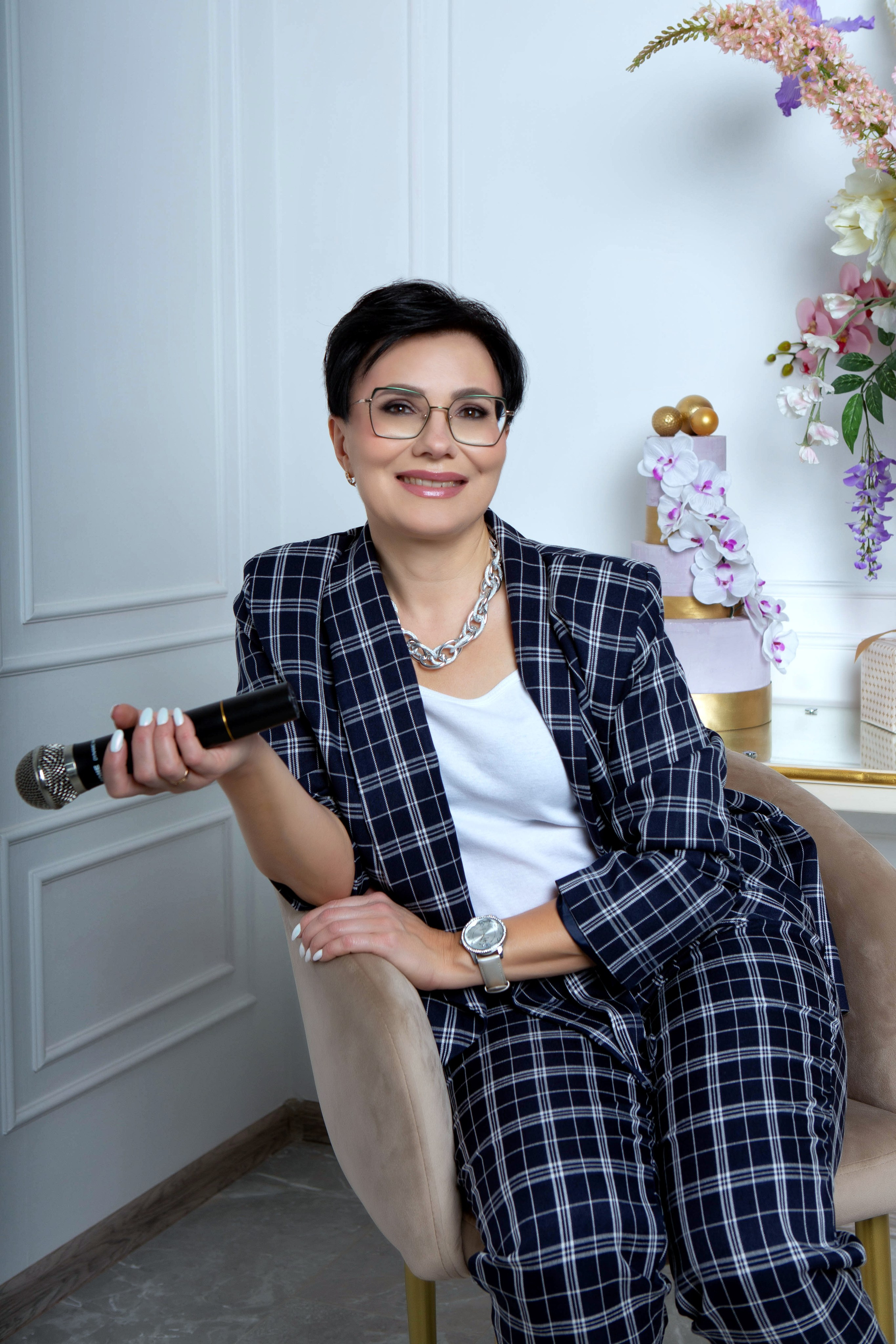 Контент съёмка для ведущей. Главная