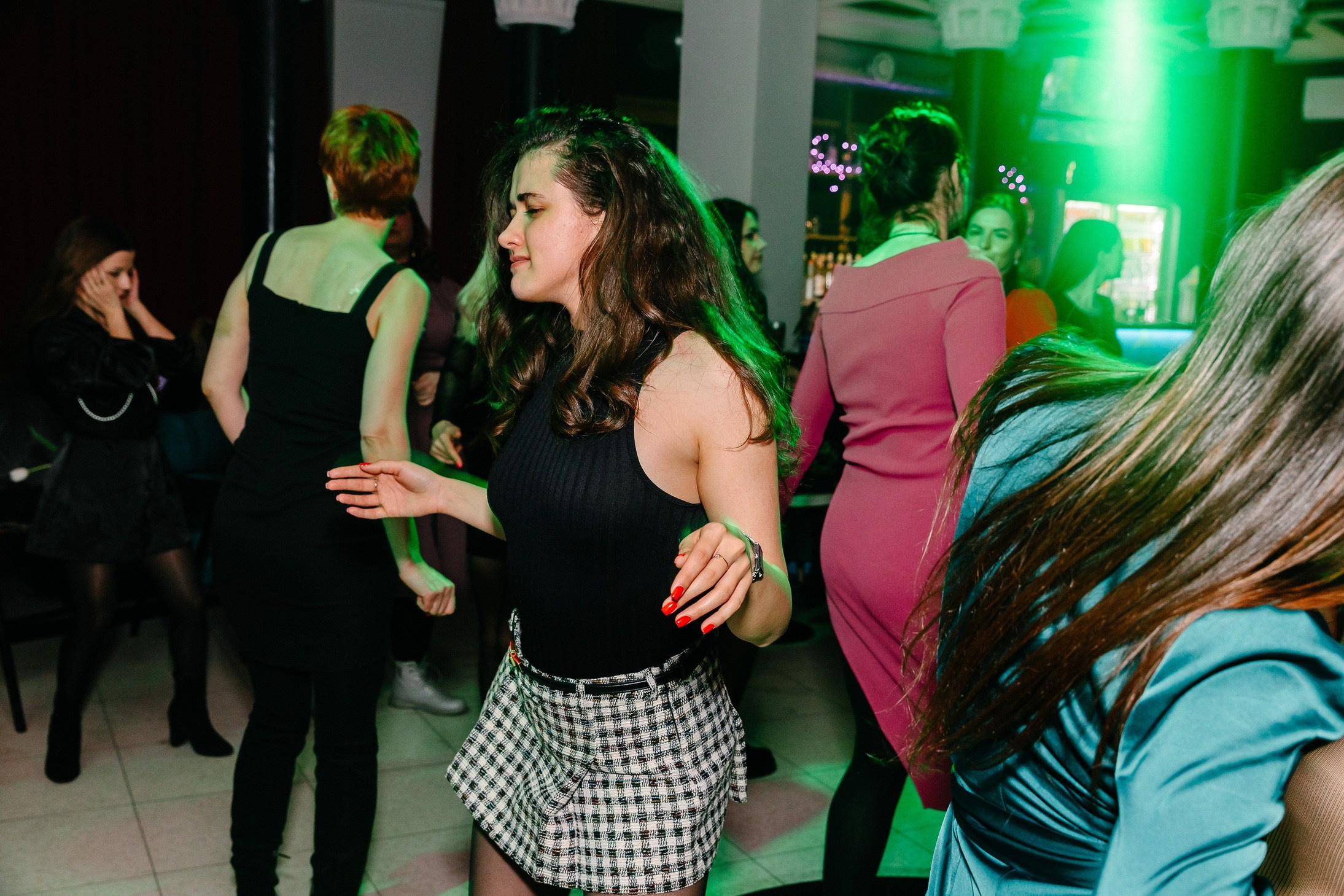 8 марта в лаунж-баре Major 2024. Свадебный, семейный и детский фотограф в Калининграде Елена Кравцова