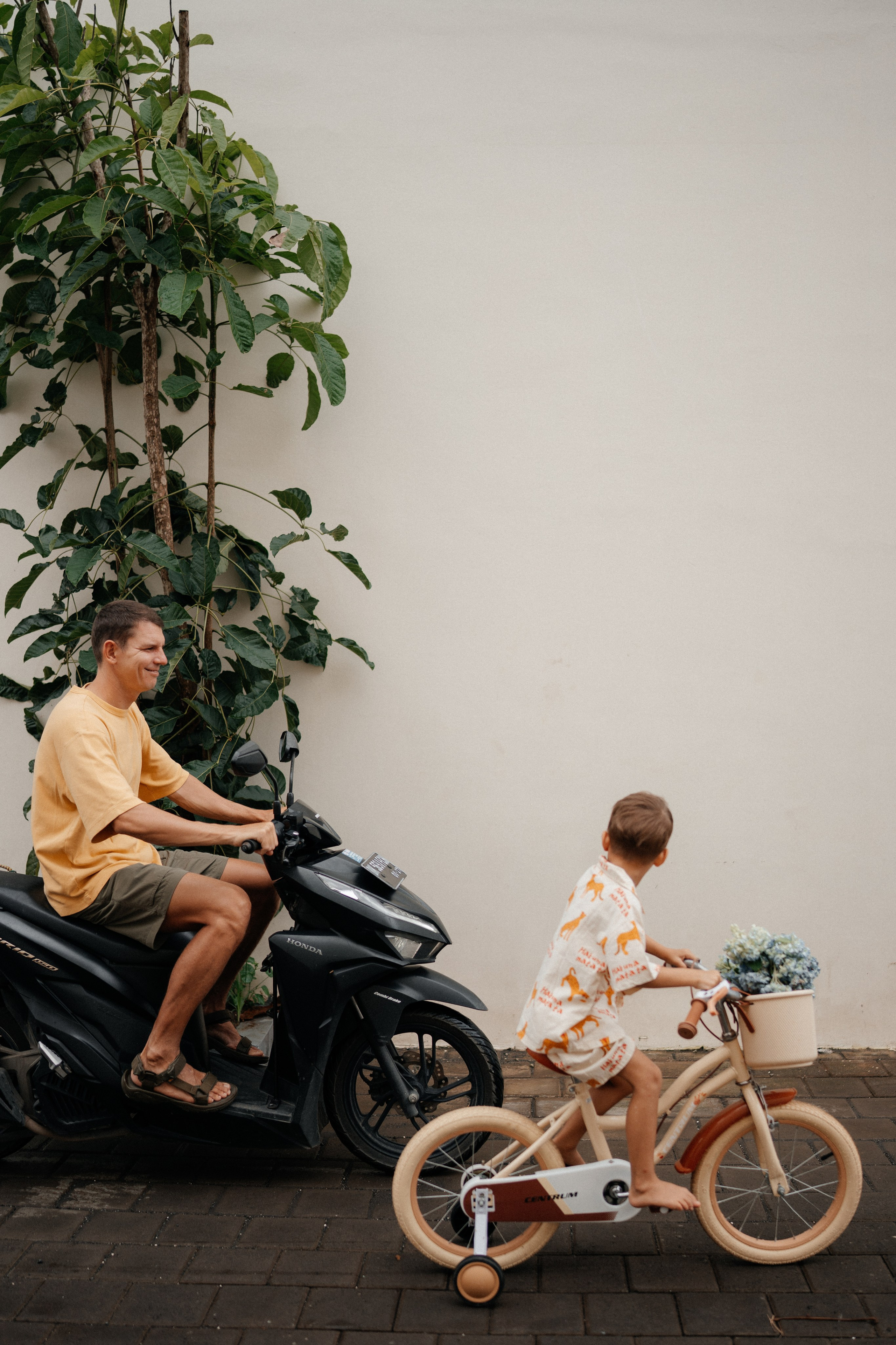 Lenya, Olya & August. Olga Antipova — photographer