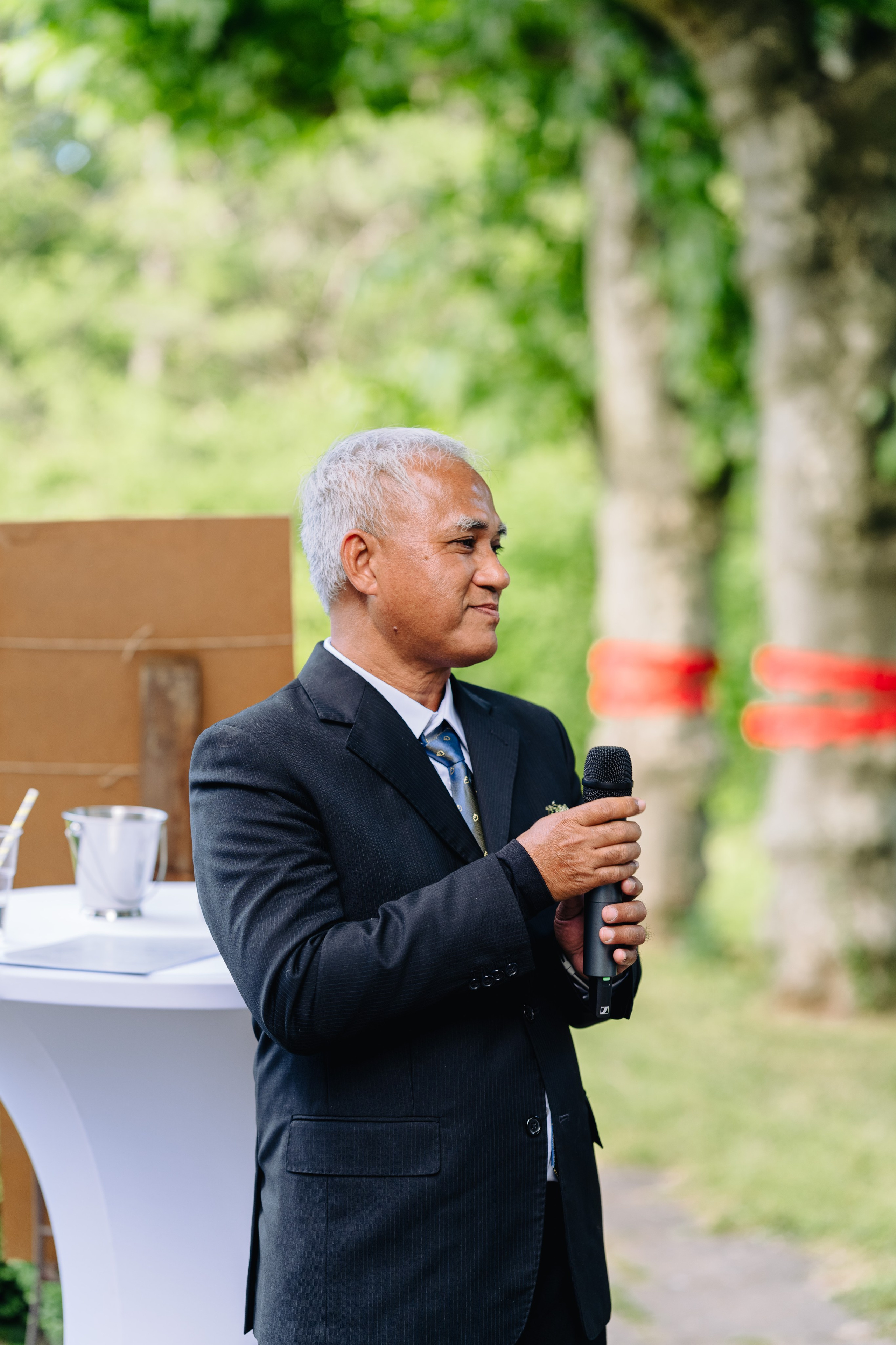 Nhi & Samuel | courtyard. Photographe de Mariage Professionnelle — Genève & Suisse Romande | Tanya Creator