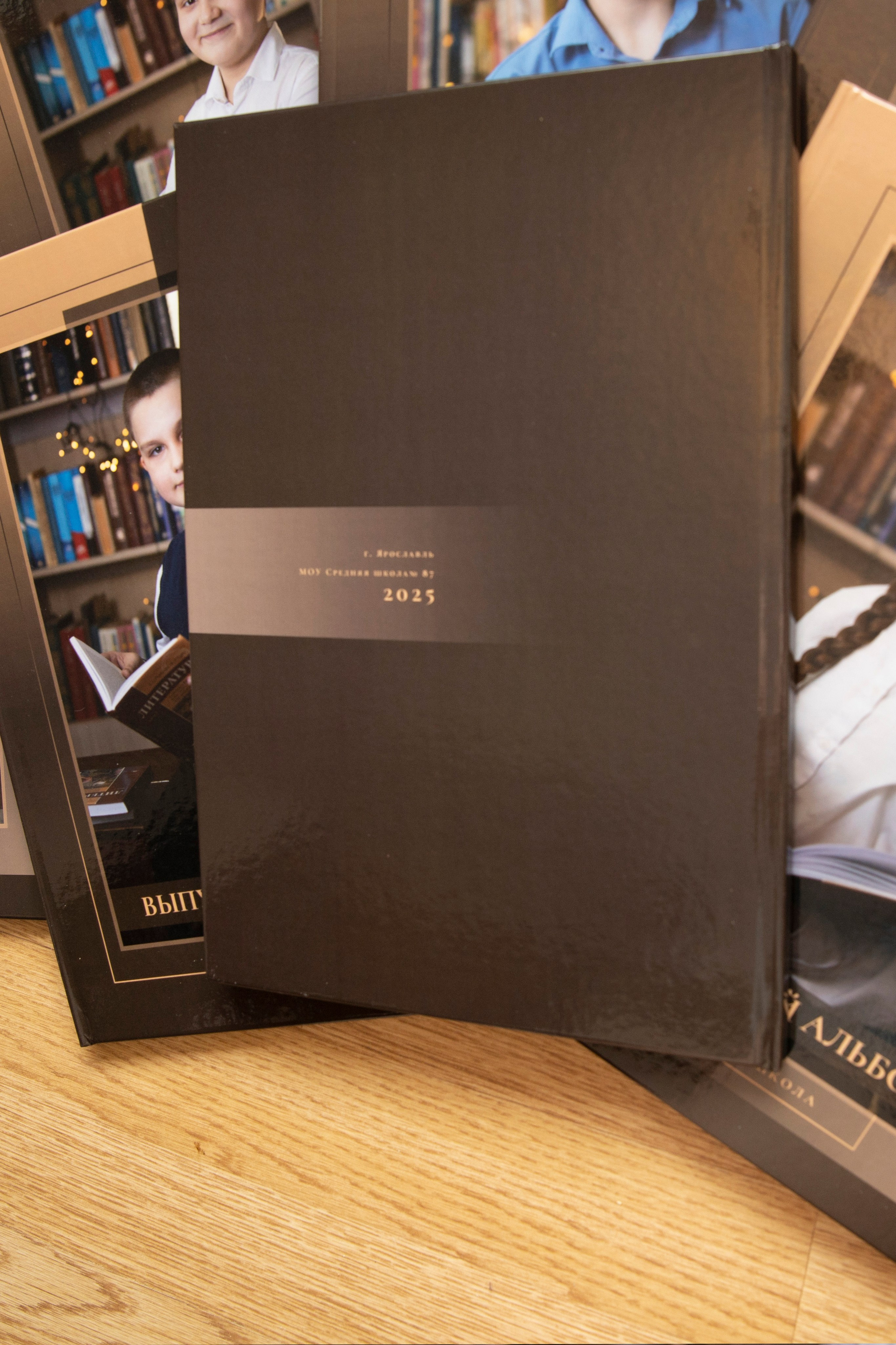 Готовые выпускные альбомы. Семейный и свадебный фотограф в Ярославле Надежда Бойкова