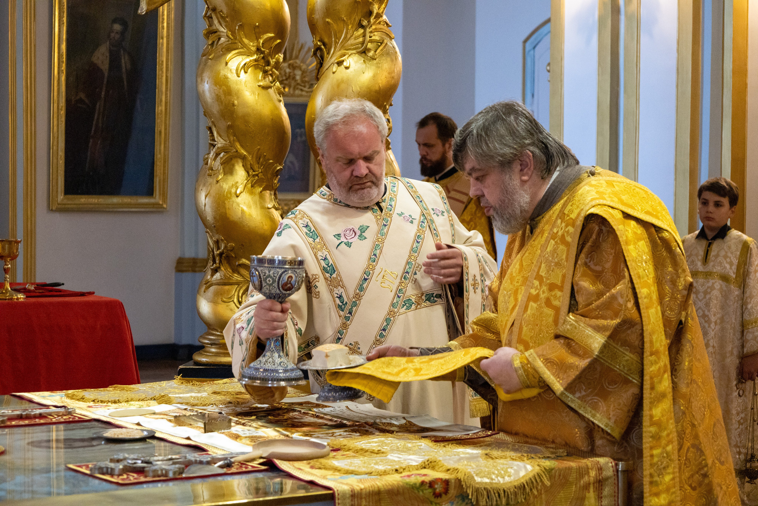 НЕДЕЛЯ 4-Я ПО ПЯТИДЕСЯТНИЦЕ. ГЛАС 3-Й. ВЛАДИМИРСКОЙ ИКОНЫ БОЖИЕЙ МАТЕРИ. НИКОЛО-БОГОЯВЛЕНСКИЙ МОРСКОЙ СОБОР