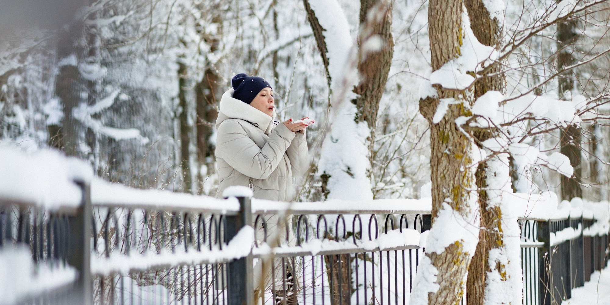 В зимнем парке с Юлией. Свадебный и семейный фотограф в г. Волхов Алексей Кочерыжкин