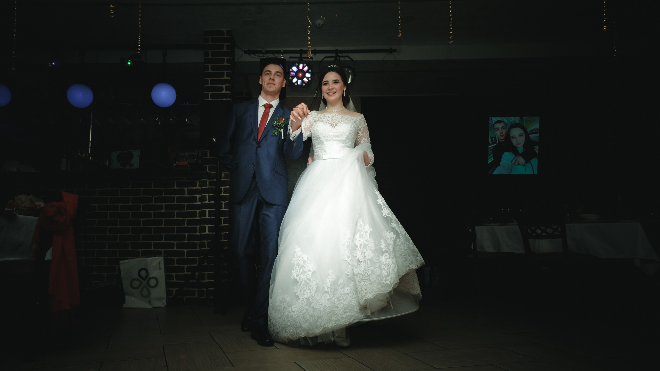 Вадим и Ангелина свадебная фотосессия и банкет. Свадебный и семейный фотограф в г. Волхов Алексей Кочерыжкин