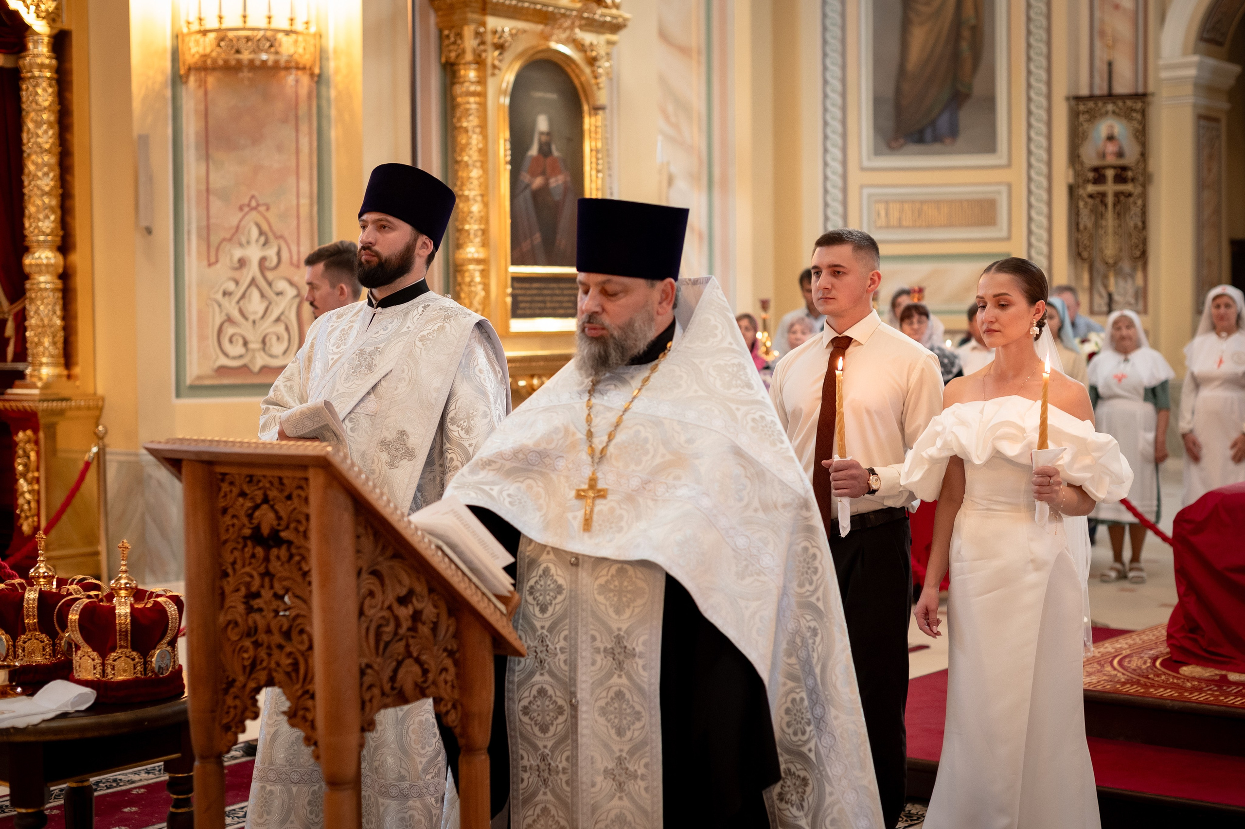 ВЕНЧАНИЕ. СОБОР РОЖДЕСТВА ПРЕСВЯТОЙ БОГОРОДИЦЫ!. Свадебный, семейный, контент и портрет фотограф в Ростове-на-Дону Наталь