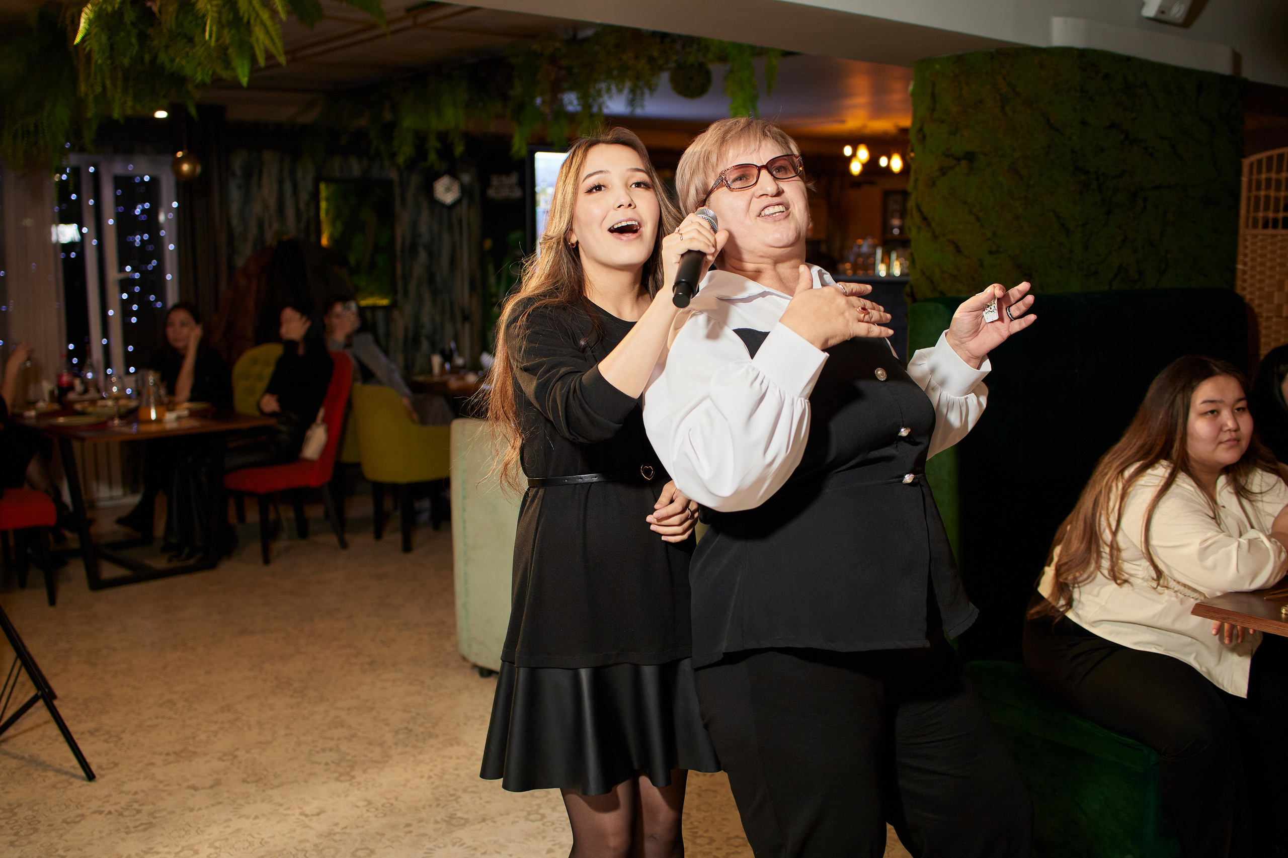 MAXIM & DAMIR | FOREST BAR | 8 МАРТА! 2-й вечер. Главная