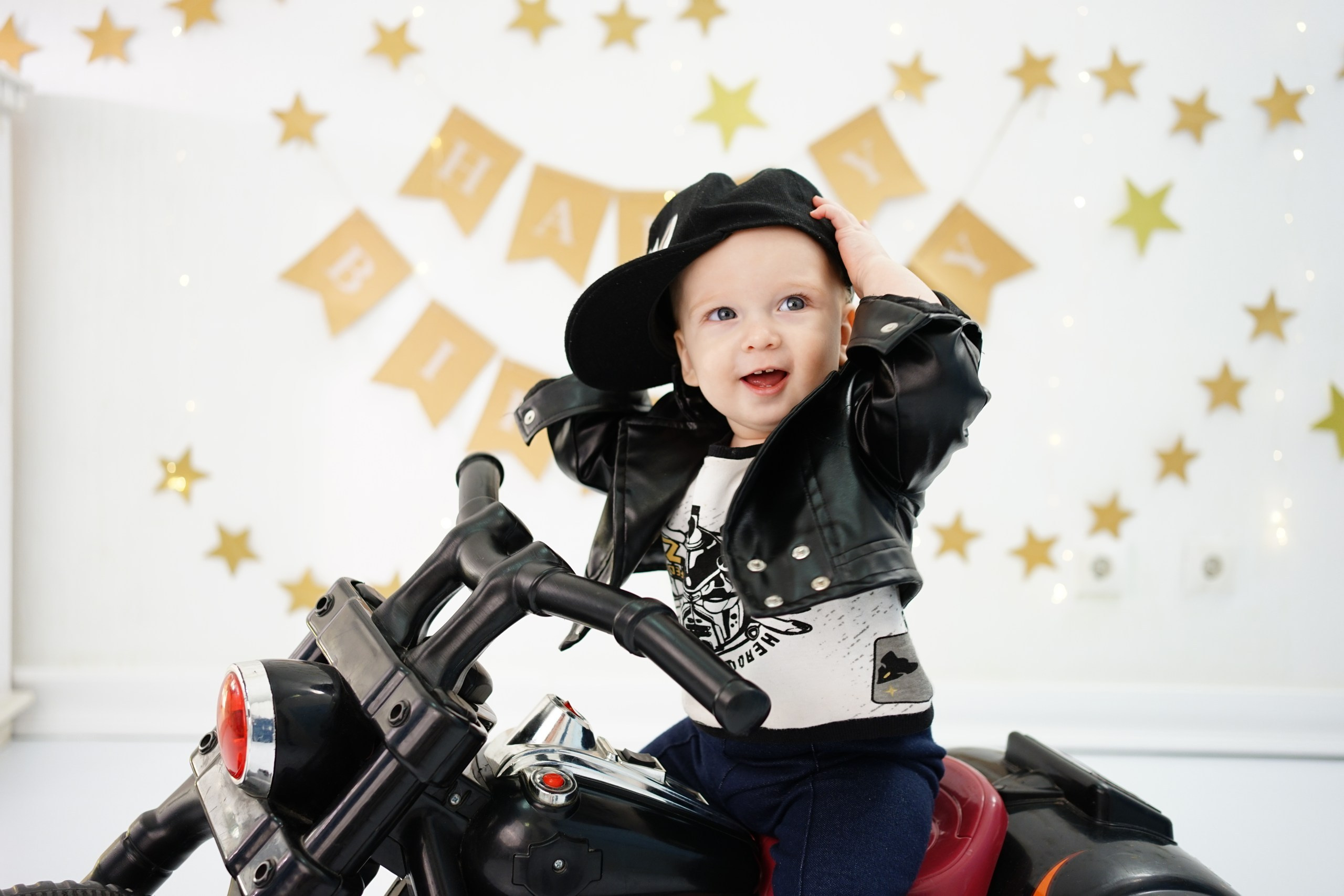 Фотосессия на Годик для Мальчиков. Детская Фотостудия ГОДОВАСИКИ в Санкт-Петербурге фотосесия на годик