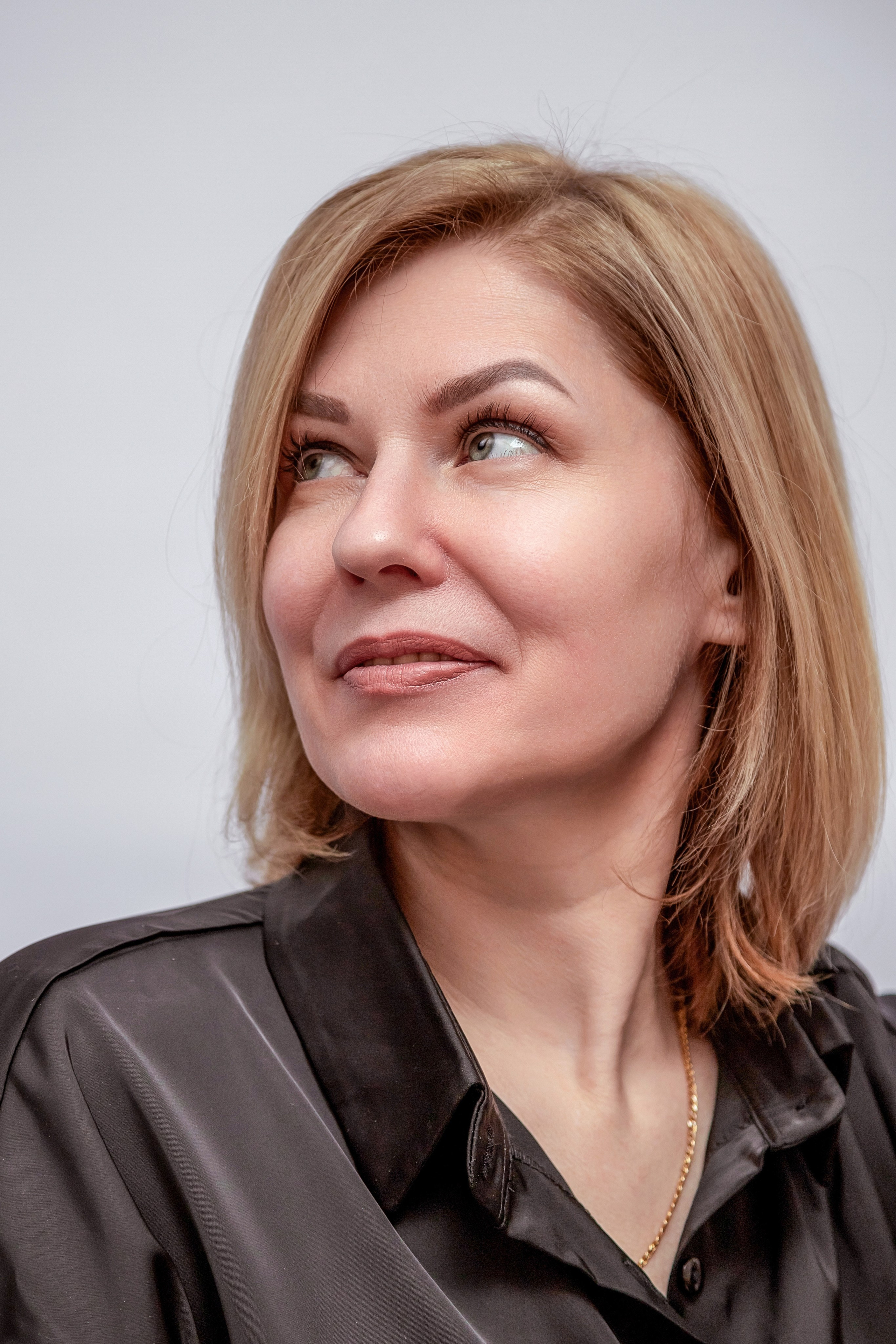 СТУДИЙНЫЙ минимализм ЖЕНСКИЙ. Фотограф Алина Лебедь