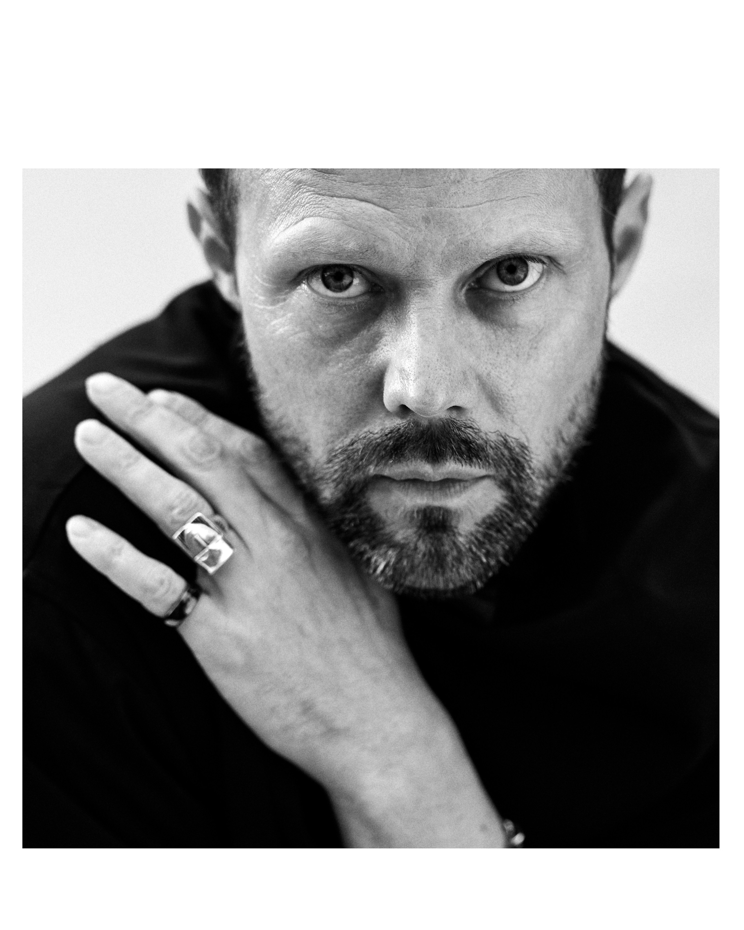 Проект ВНЕ КАДРА. Фотограф актерского портфолио Юлия Корытов