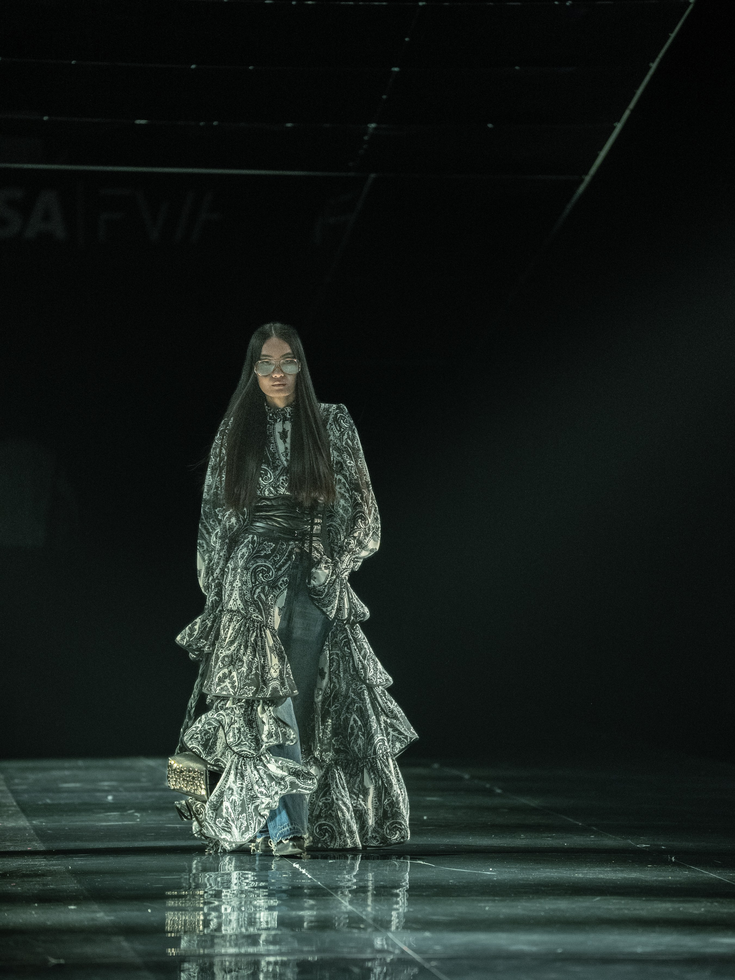 Visa Fashion Week Almaty Pre-Fall 2026 April Leonid Zherebtsov. Сайт Алматинского НЮ АРТ, будуар и фэшн фотографа Дениса Карпенко
