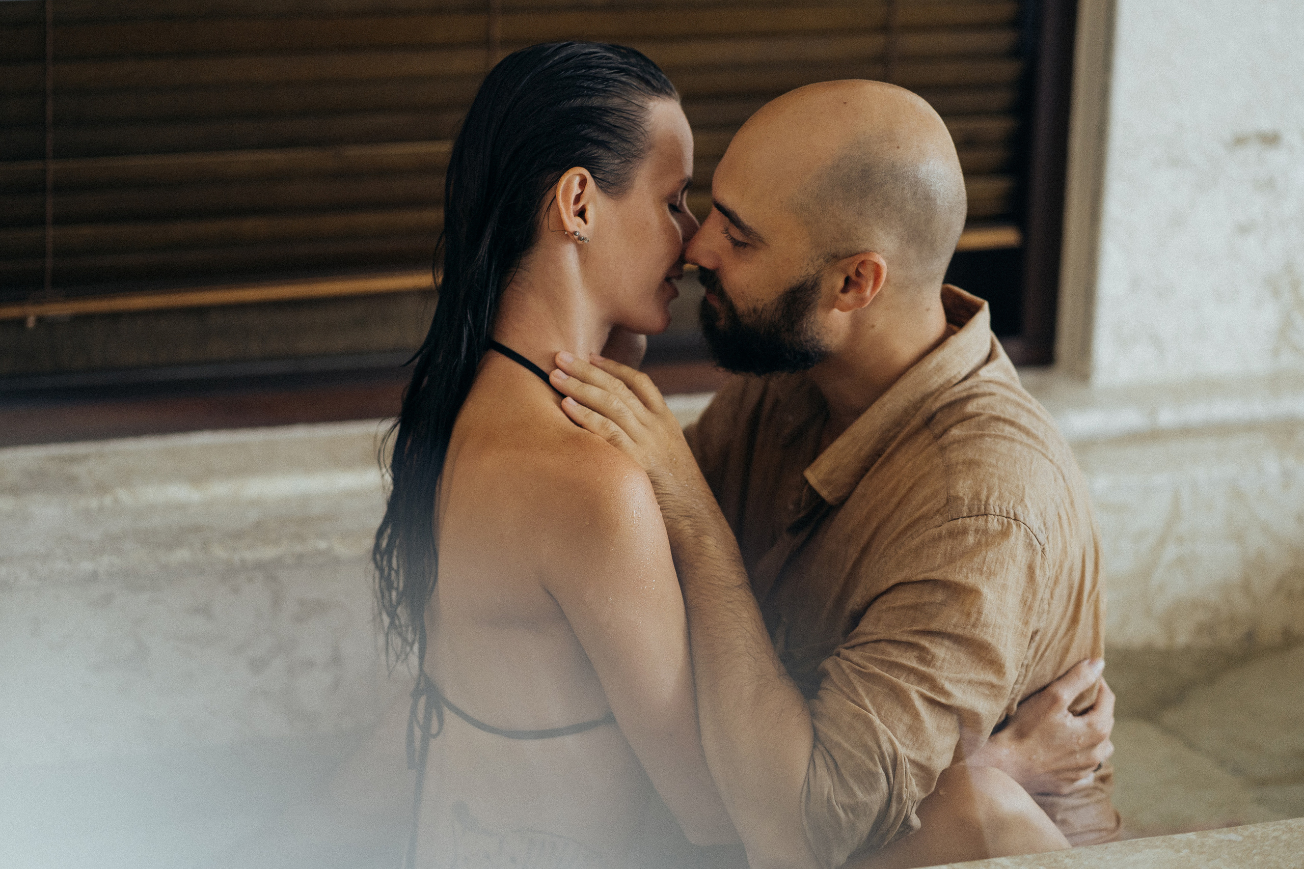 Love Story Photography in Tbilisi — Aleksandra Gritsenko