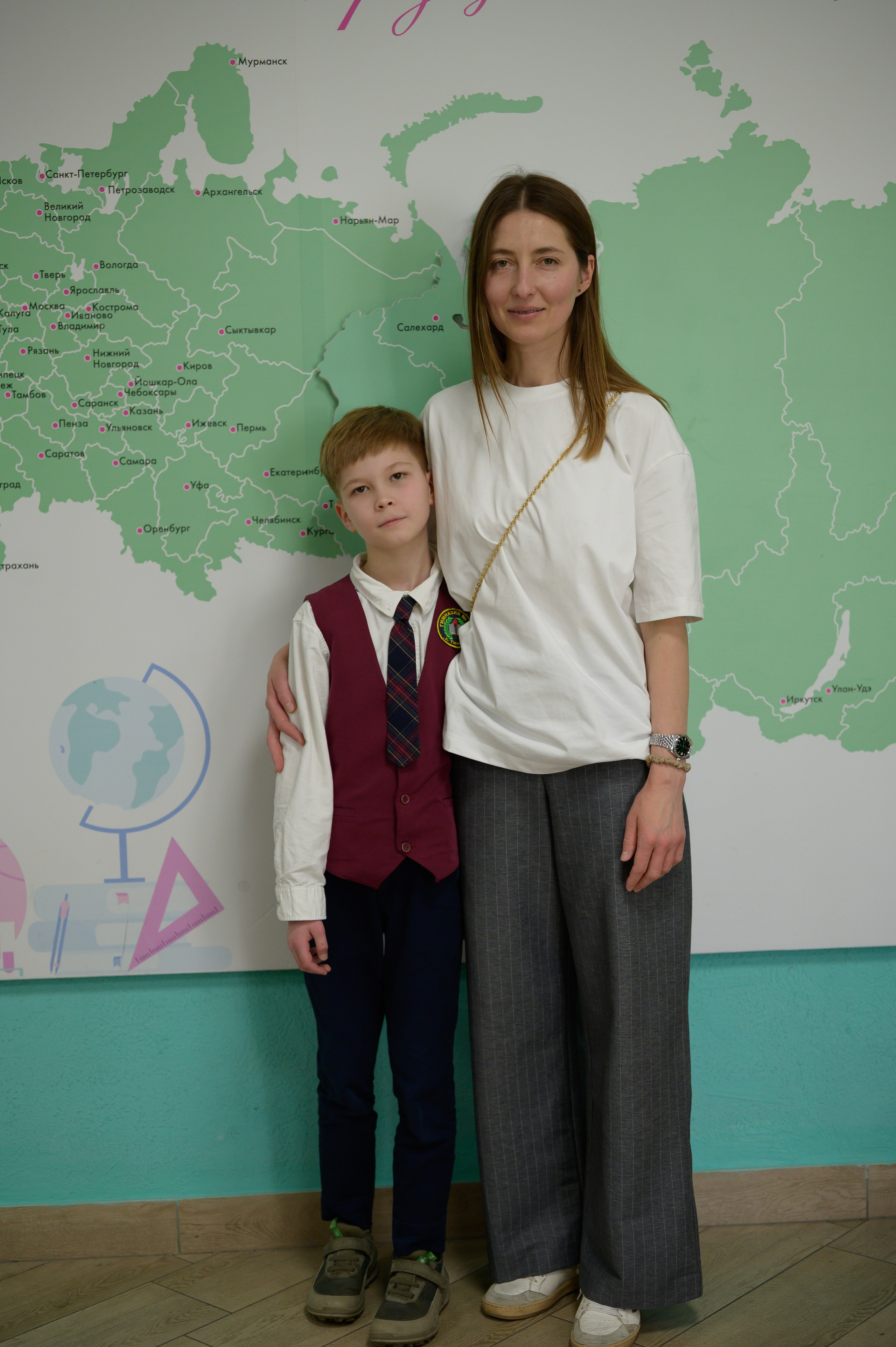 Выпускной 4Б гимназия № 16. Фотограф новорожденных, семейный детский в Тюмени Татьяна Морозова