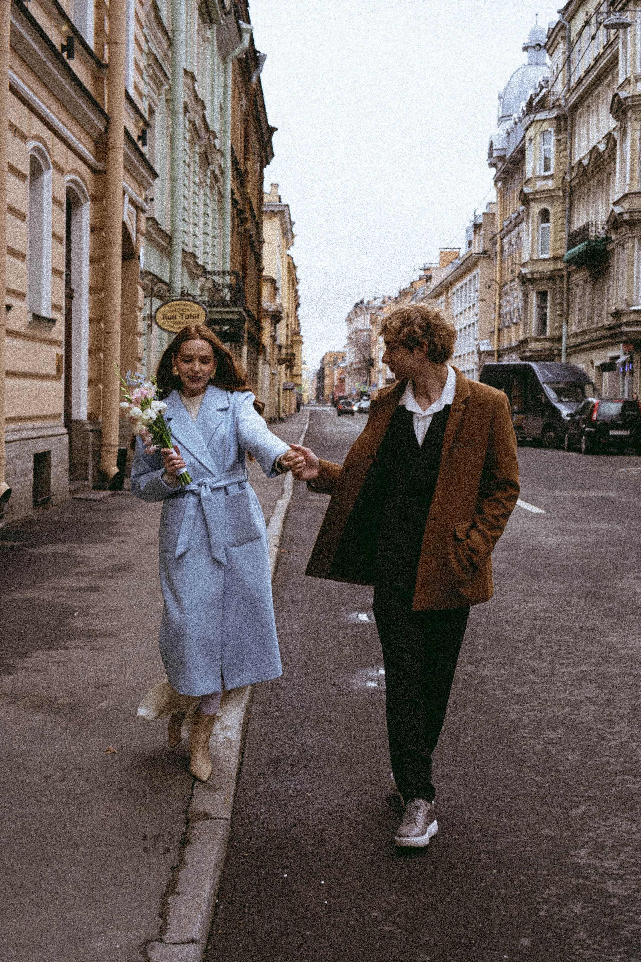 СВАДЕБНАЯ СЬЕМКА В ОТЕЛЕ. СБОРЫ ЖЕНИХА И НЕВЕСТЫ И ТАКЖЕ ТОР И ПОДГОТОВКА К ПРОГУЛКЕ И ПРОГУЛКА ПО ПЕТРОГРАДКЕ. Профессиональный фотограф, Санкт-Петербург — Виктория Богомолова