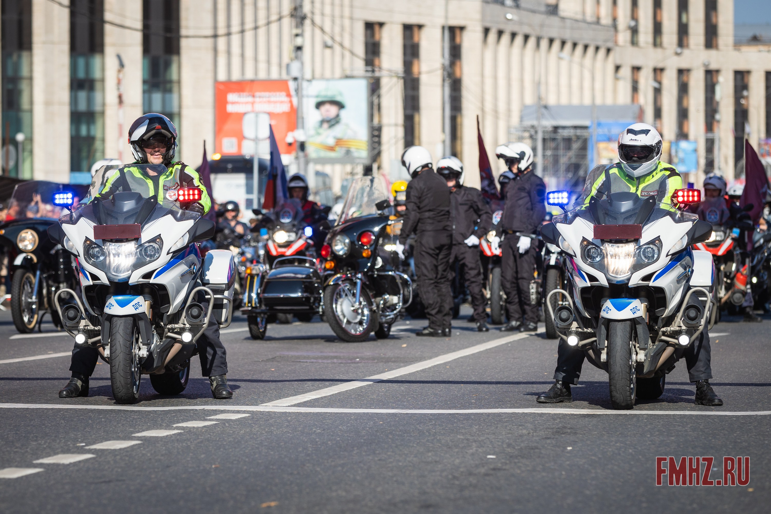 Закрытие Мотосезона 2023 на проспекте Академика Сахарова. Фотограф Владимир Охрименко