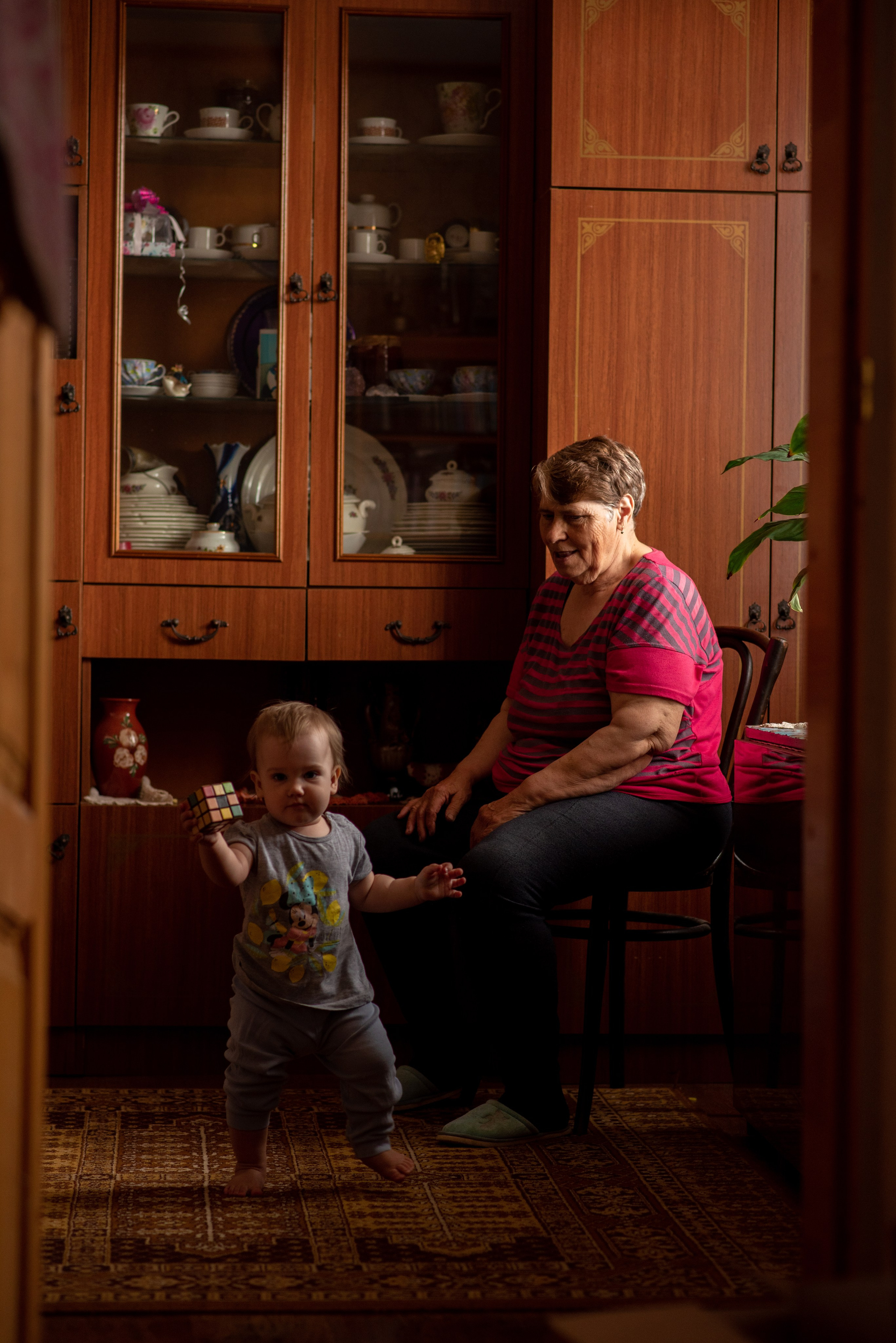 Домашняя съемка. Бабушка с внуками. Свадебный и семейный фотограф Полина Малюкова Москва, Химки, Зеленоград
