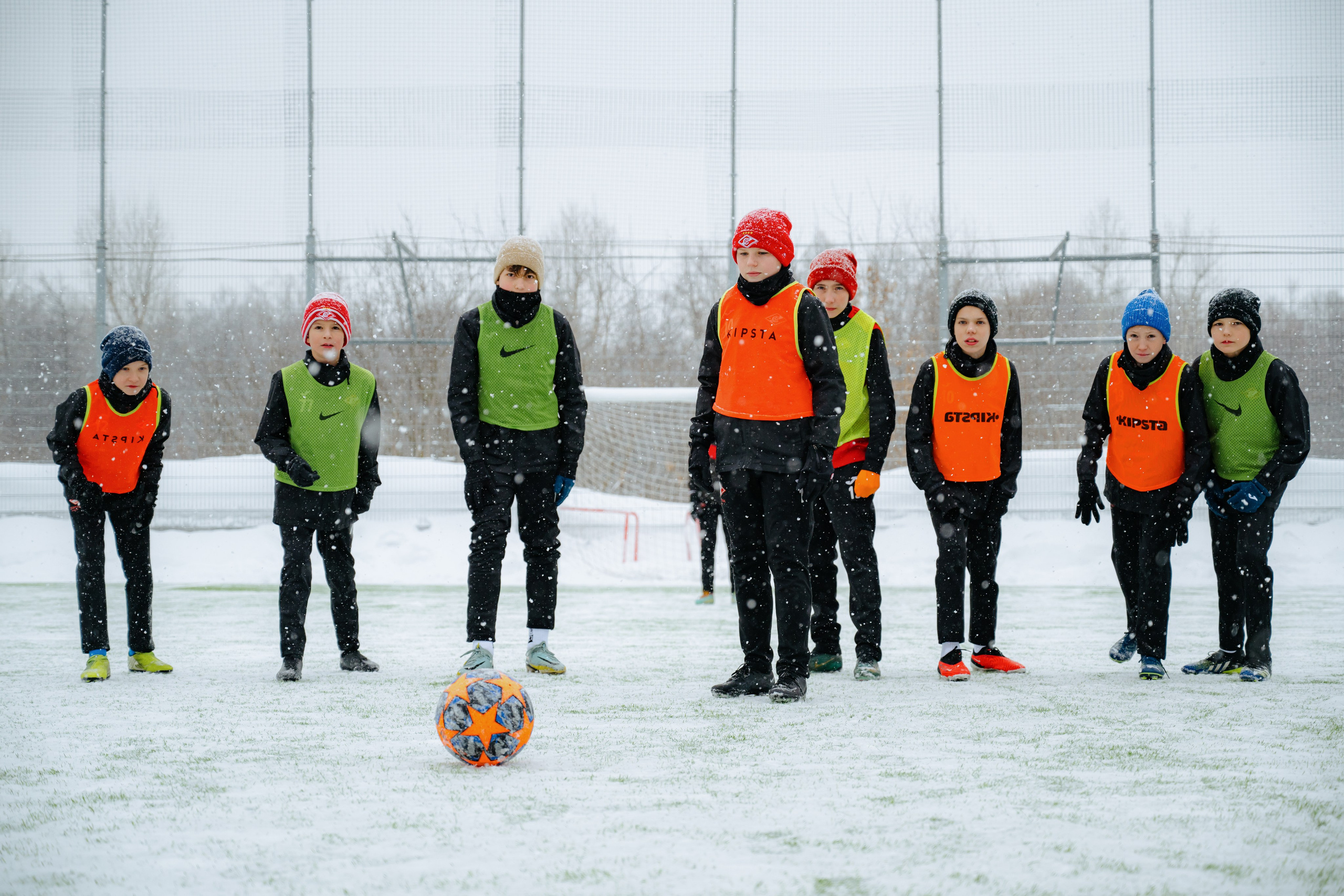 FOOTBALL. Lisa_krassna