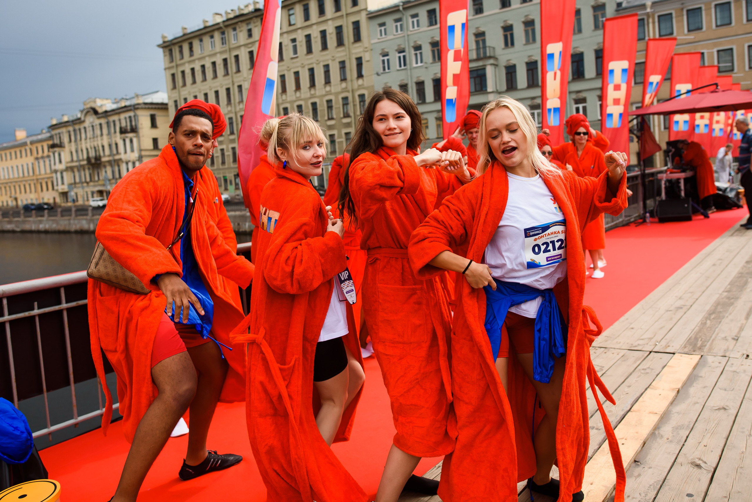 ТНТ Фонтанка SUP. Фотограф в Санкт-Петербурге — Эдуард Фазлетдинов | Репортаж, свадьбы, студия