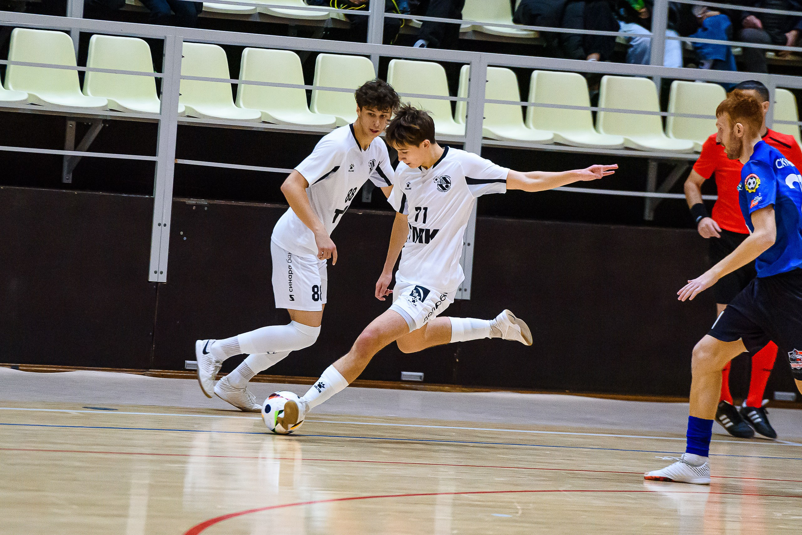 Высшая лига по футзалу — Сезон 2024-2025 — 2ой тур. Репортажный фотограф в Кемерово