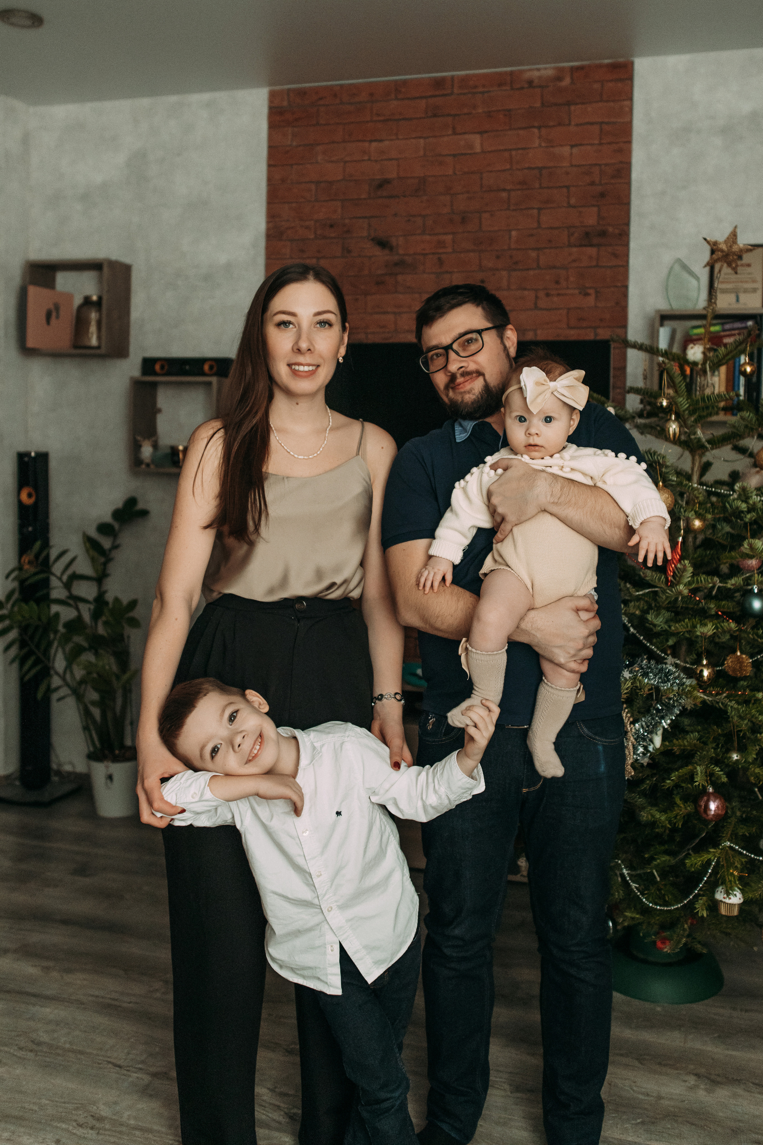 Алина, Лёша, Марк и Агата. Семейный фотограф и детский фотограф в Волгограде Алеся Бутакова — дет