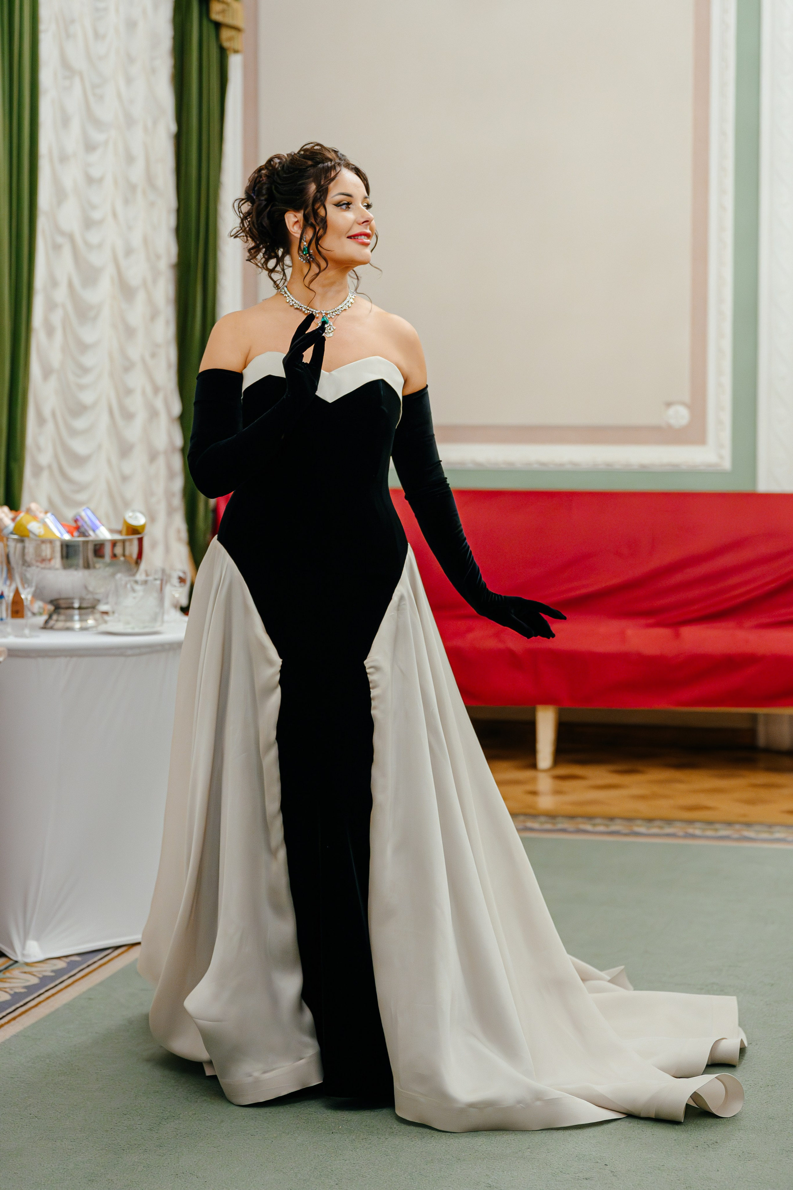 Петровский бал 2025. Коммерческий фотограф в Санкт-Петербурге Анна Кобзарь