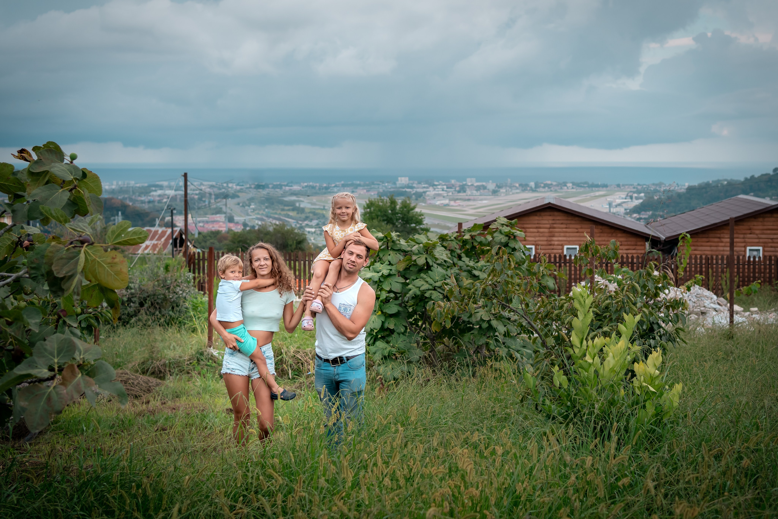 День с семьей, Сочи. Семейный фотограф Варвара Сорока в городе Москве