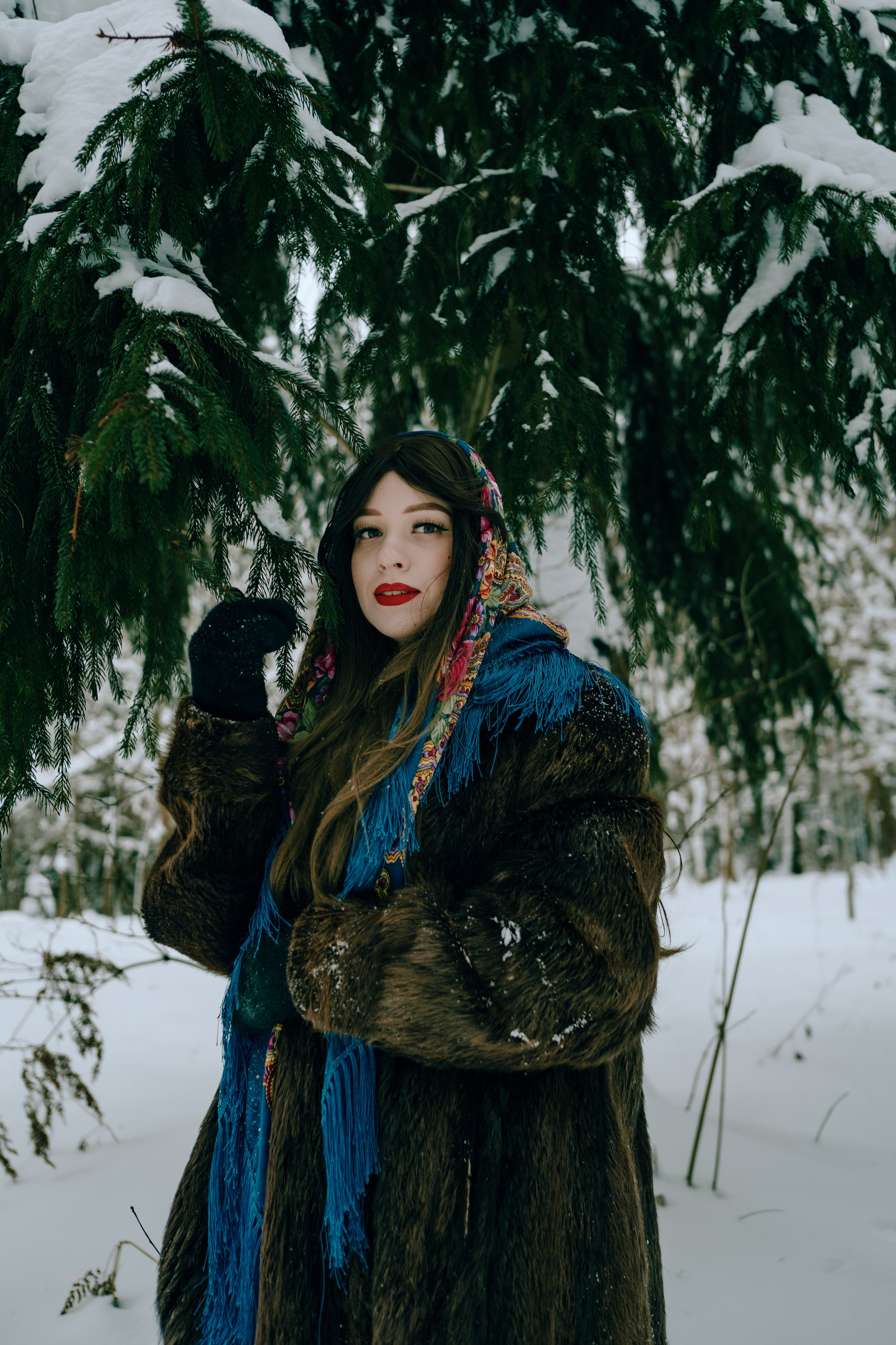 Звенит январская вьюга. Главная