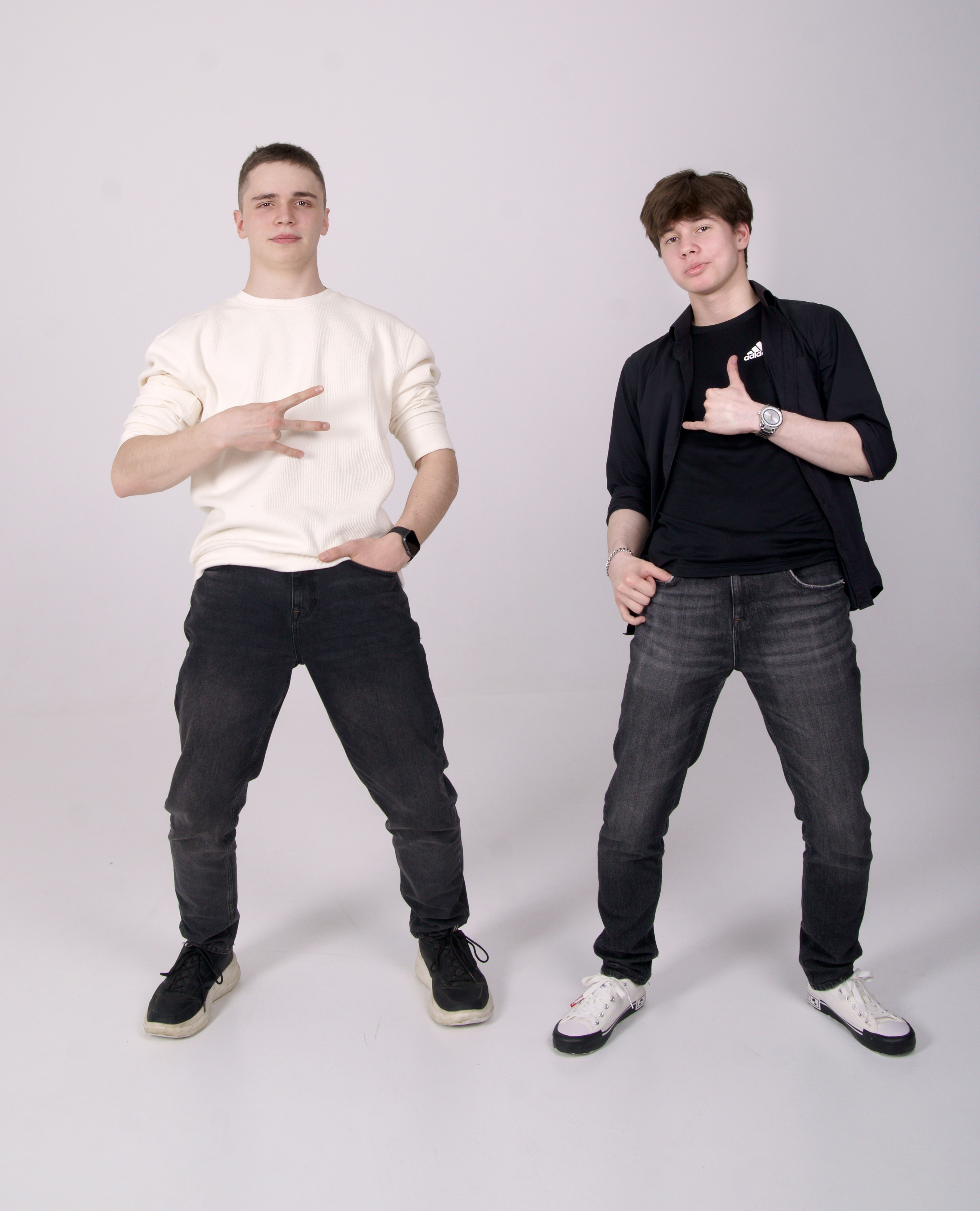 Студийная фотосессия выпускников 9,11 классов в Иркутске