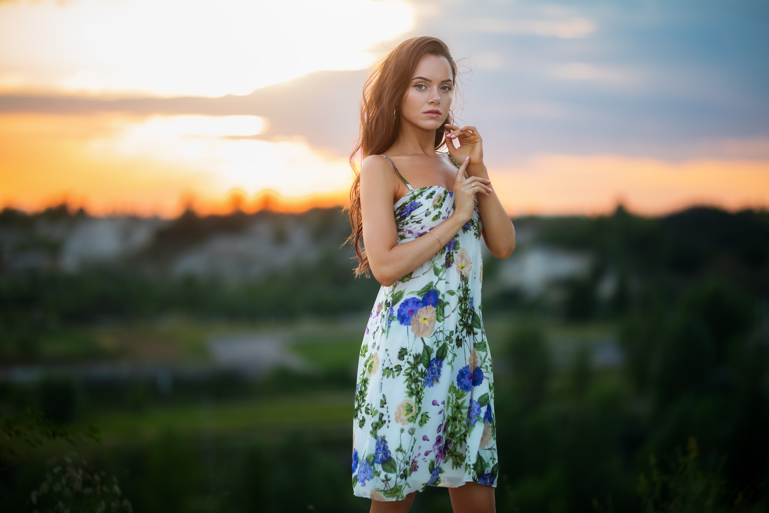 Летняя съемка с Екатериной на природе в парке Белый Колодец в формате для «себя»