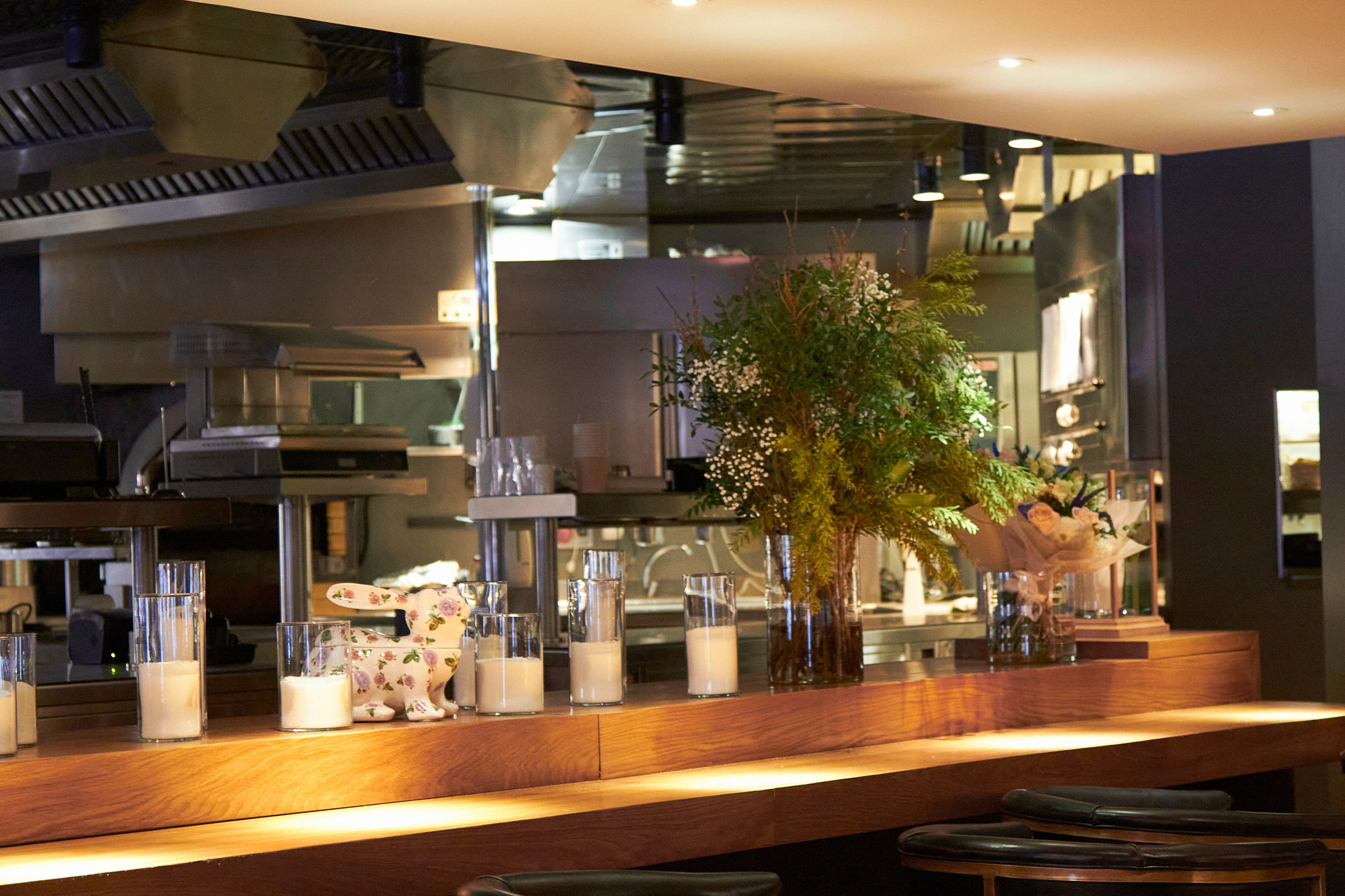 Selfie, luxery restaurant. Maria Poleshchuk, commercial photographer in Sydney