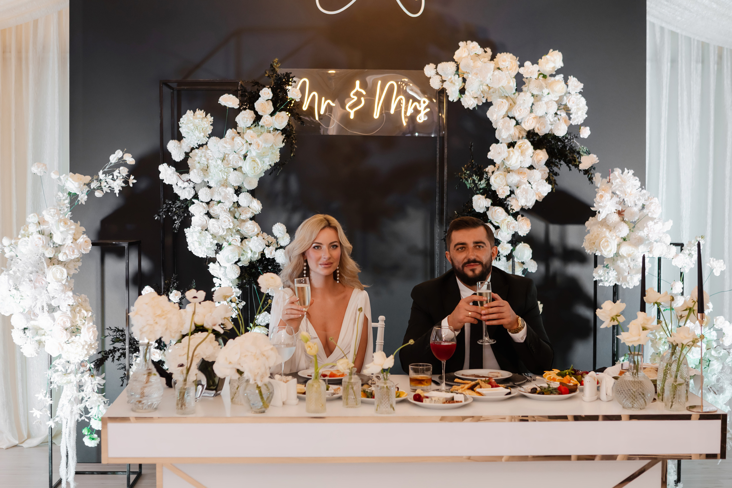 Евгений и Дарья — Анонс свадьбы. Свадебный фотограф, фотосъемка в Крыму, Севастополе, Симферополе, Ялте