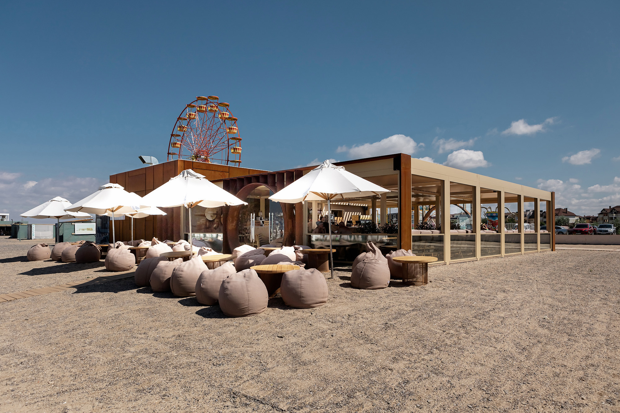 Playa & Corsica — пляжные рестораны в Евпатории. Свадебный фотограф, фотосъемка в Крыму, Севастополе, Симферополе, Ялте