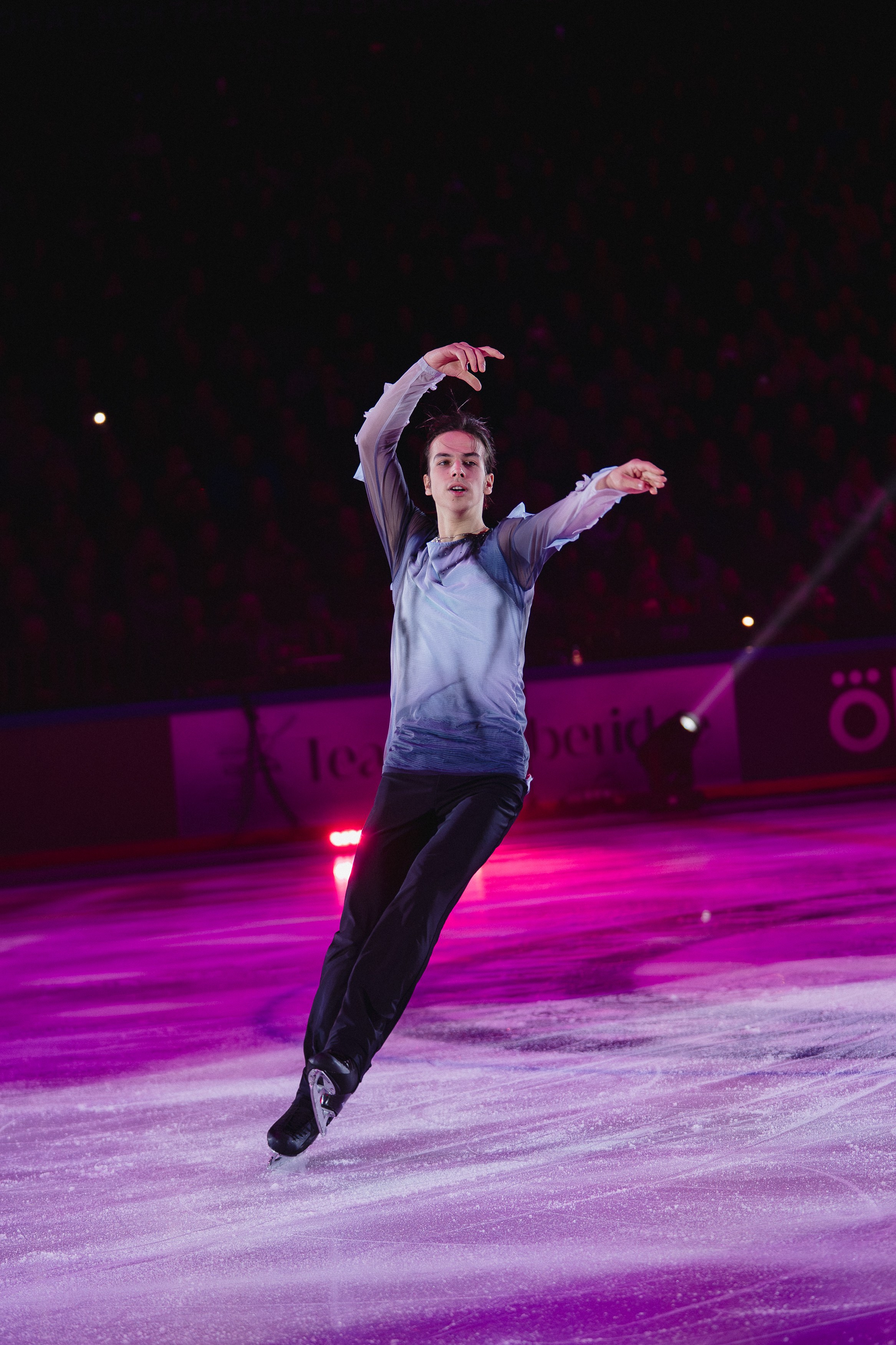 Шоу Этери Тутберидзе в Новосибирске. Воробьева Ксения — Спортивный и танцевальный фотограф Новосибирск