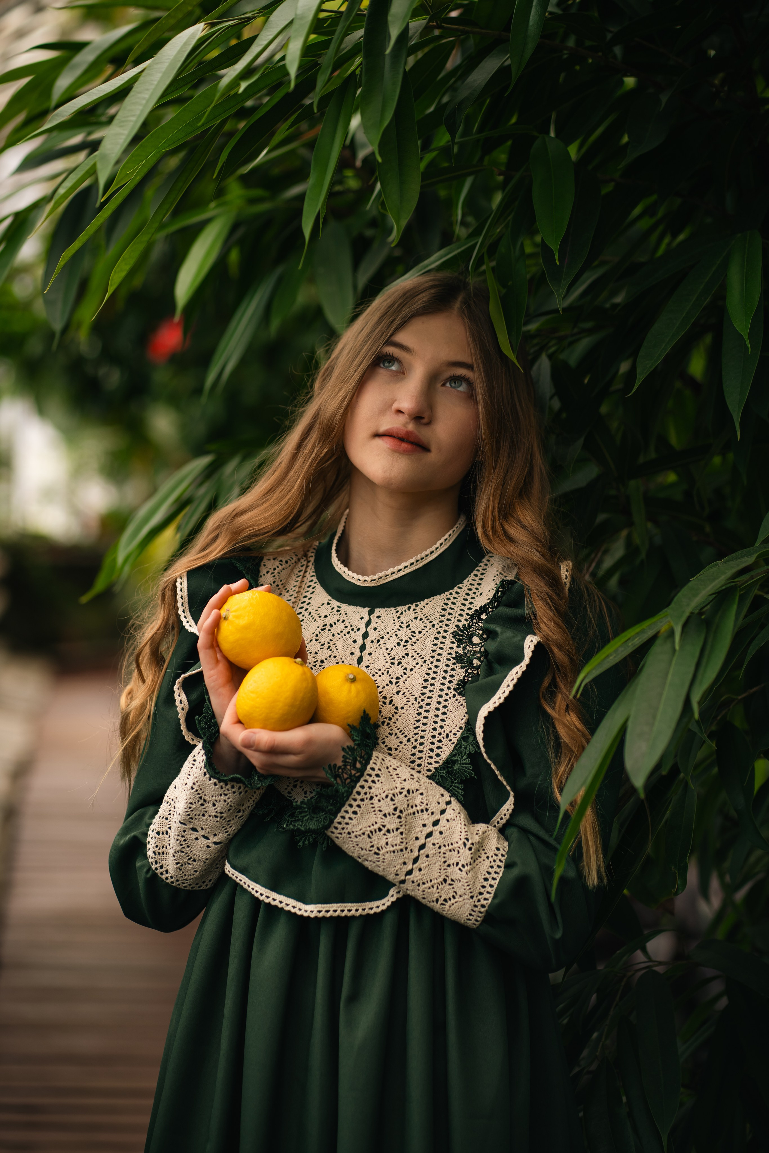 Девушка в цветочной оранжерее. Фотограф Мария N Екатеринбург