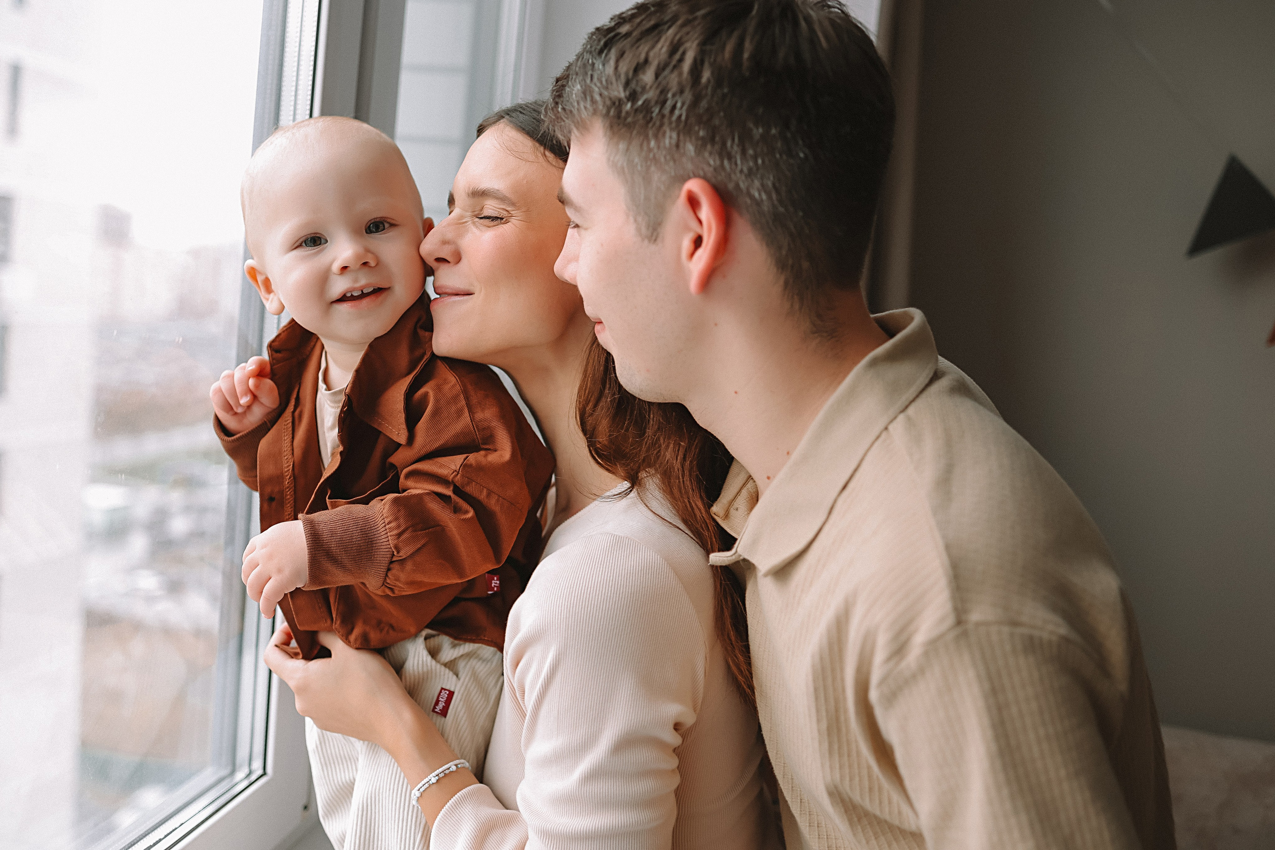 1 год Леону. Семейный фотограф Тюмень, фотограф на роды Салмина Мария