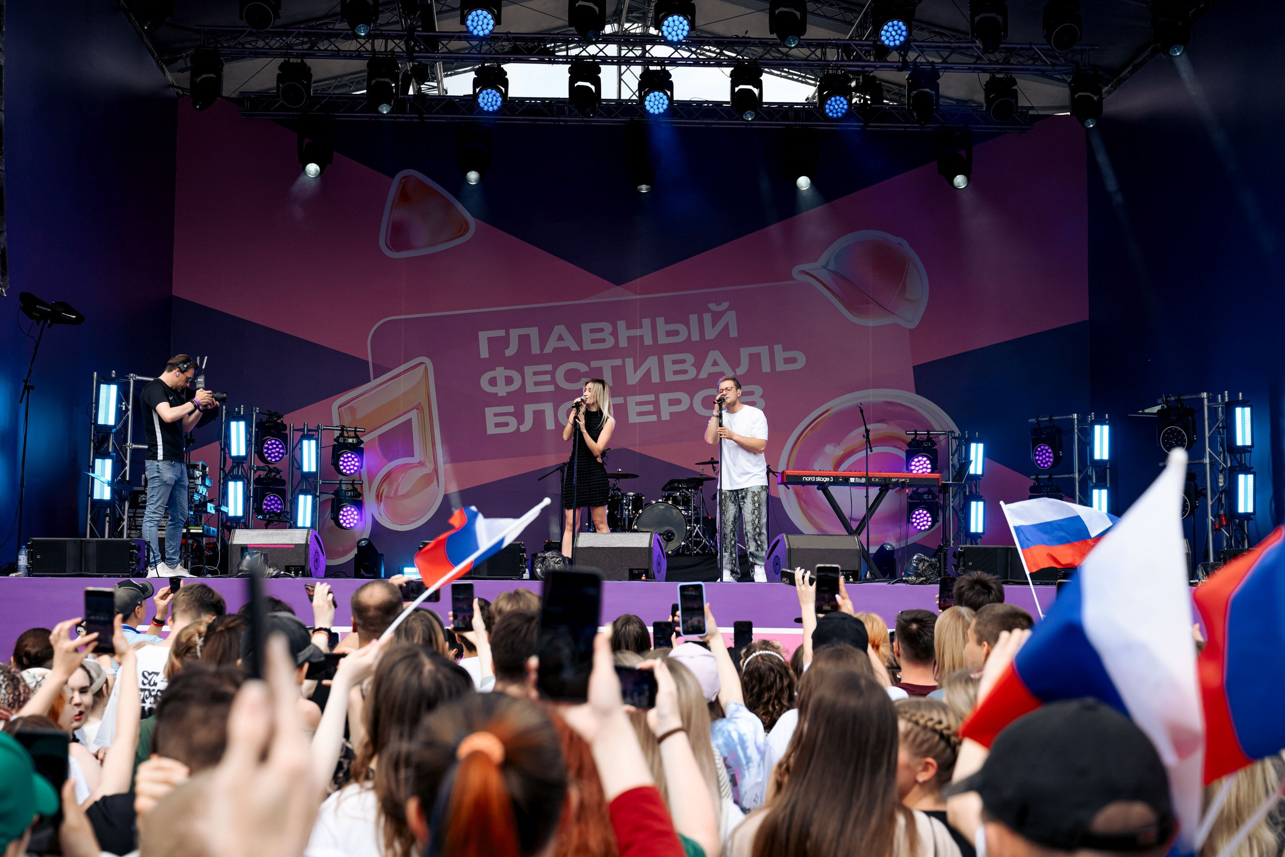 БЛОГЕРЫ РОССИИ. Максим Комаров — Профессиональный фотограф