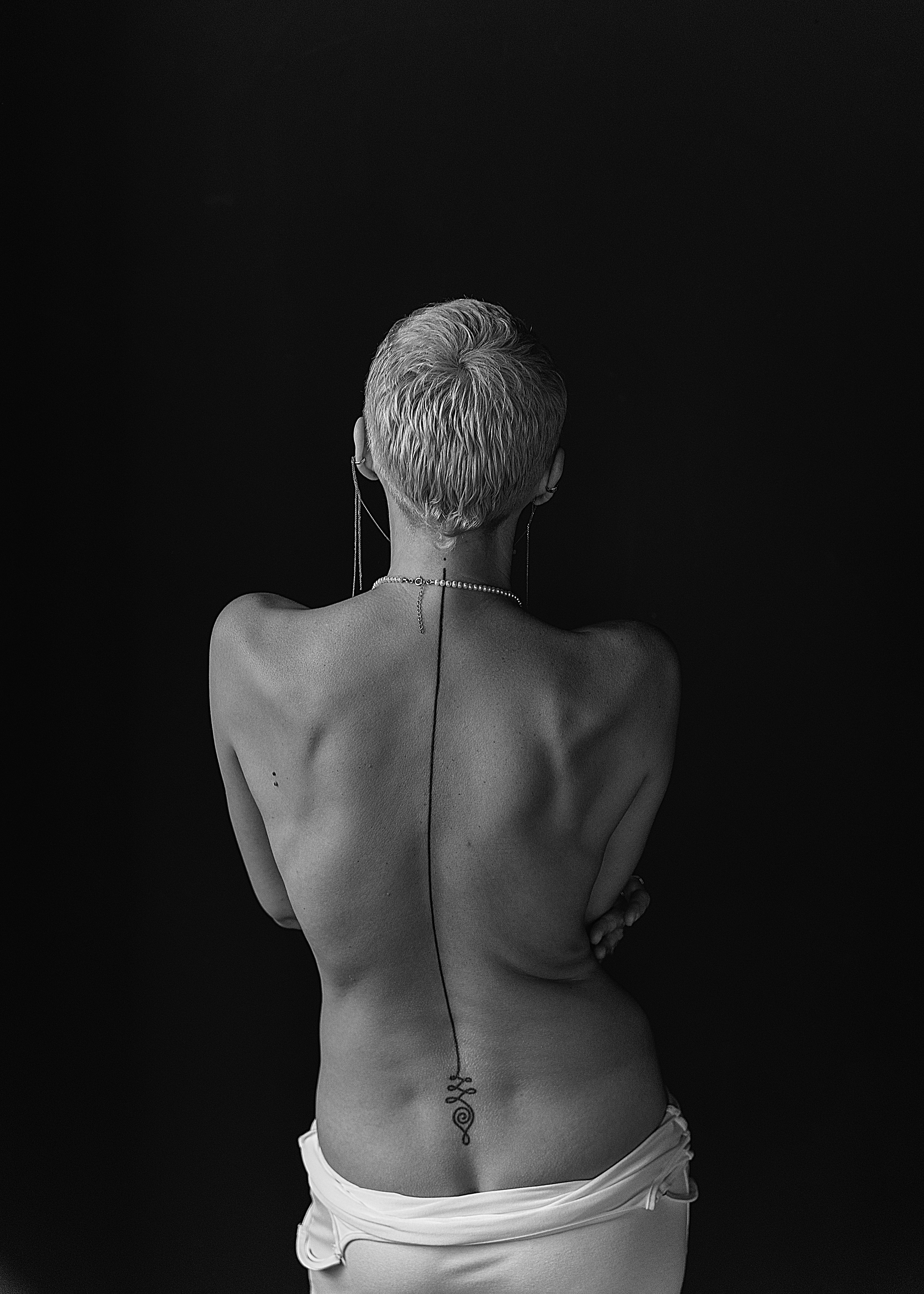 Будуарная съемка в студии в Красноярске. Женский фотограф в Красноярске