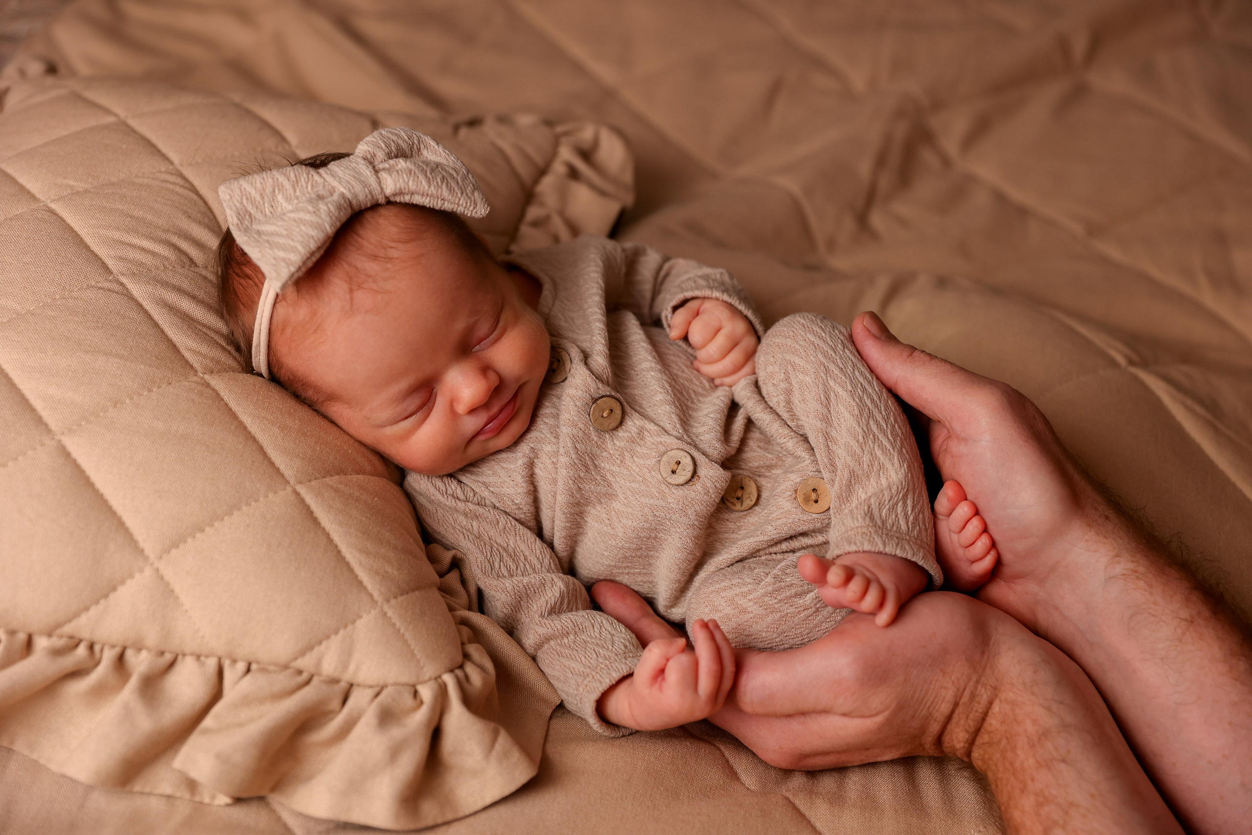 Фотосессия новорожденного с выздом на дом