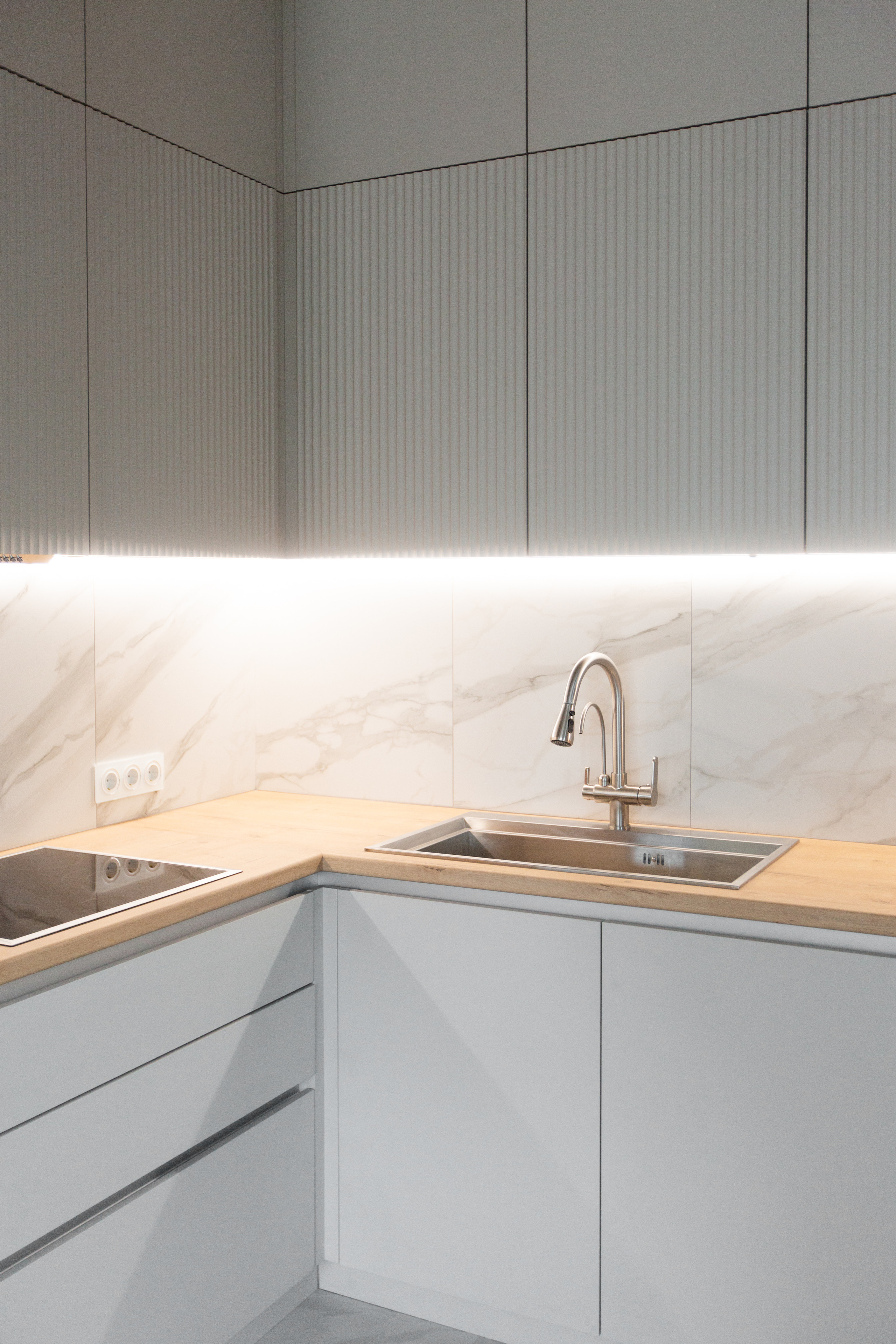 Кухня на заказ в Томске пер. Нечевский | Мебель Кухни Шкафы заказать. ГУДРУМ — Мебель на заказ в Томске | Кухни | Шкафы | Стулья и Столы