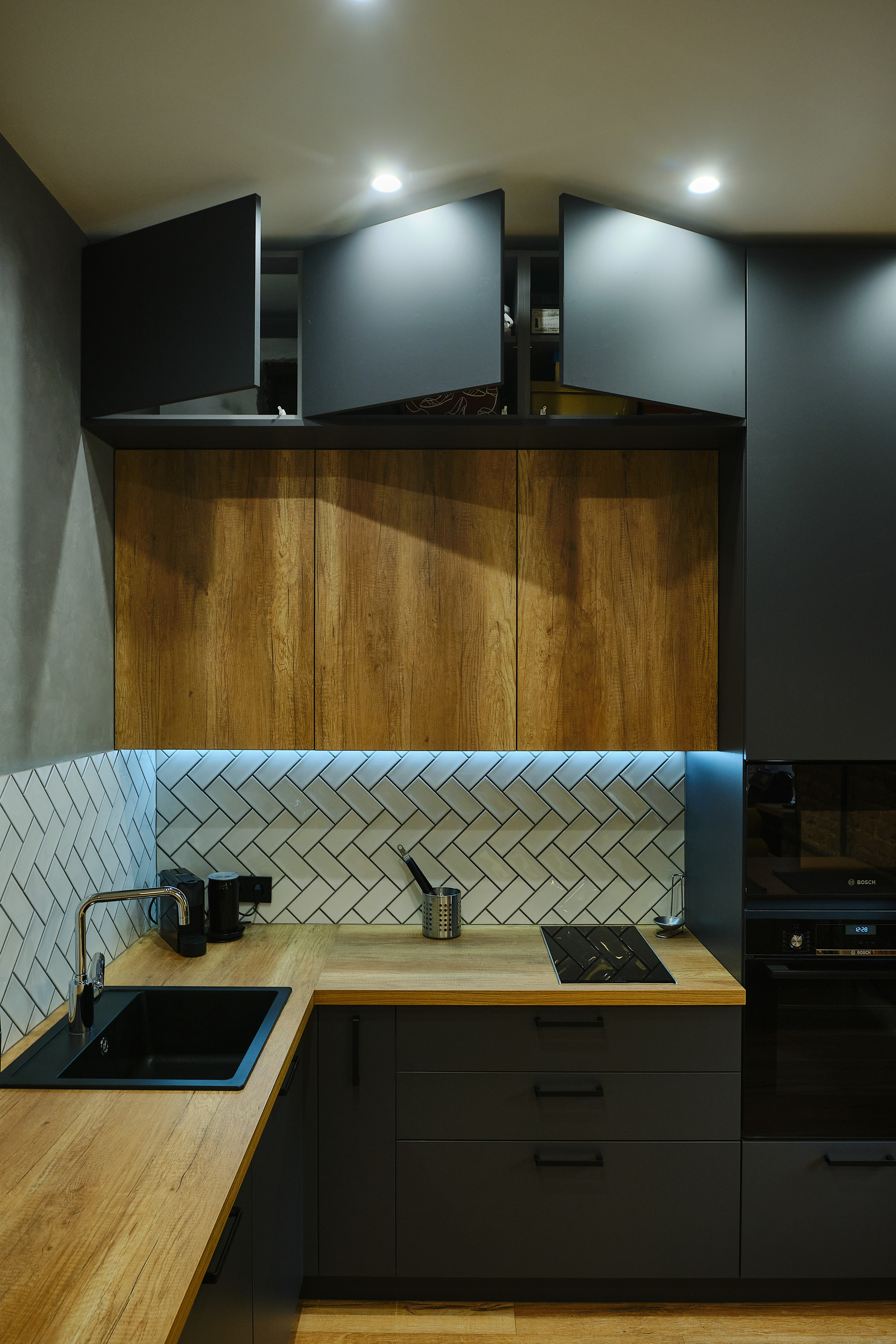 Кухня на заказ в Томске на ул.Карташова Томск| Мебель Кухни Шкафы. ГУДРУМ — Мебель на заказ в Томске | Кухни | Шкафы | Стулья и Столы