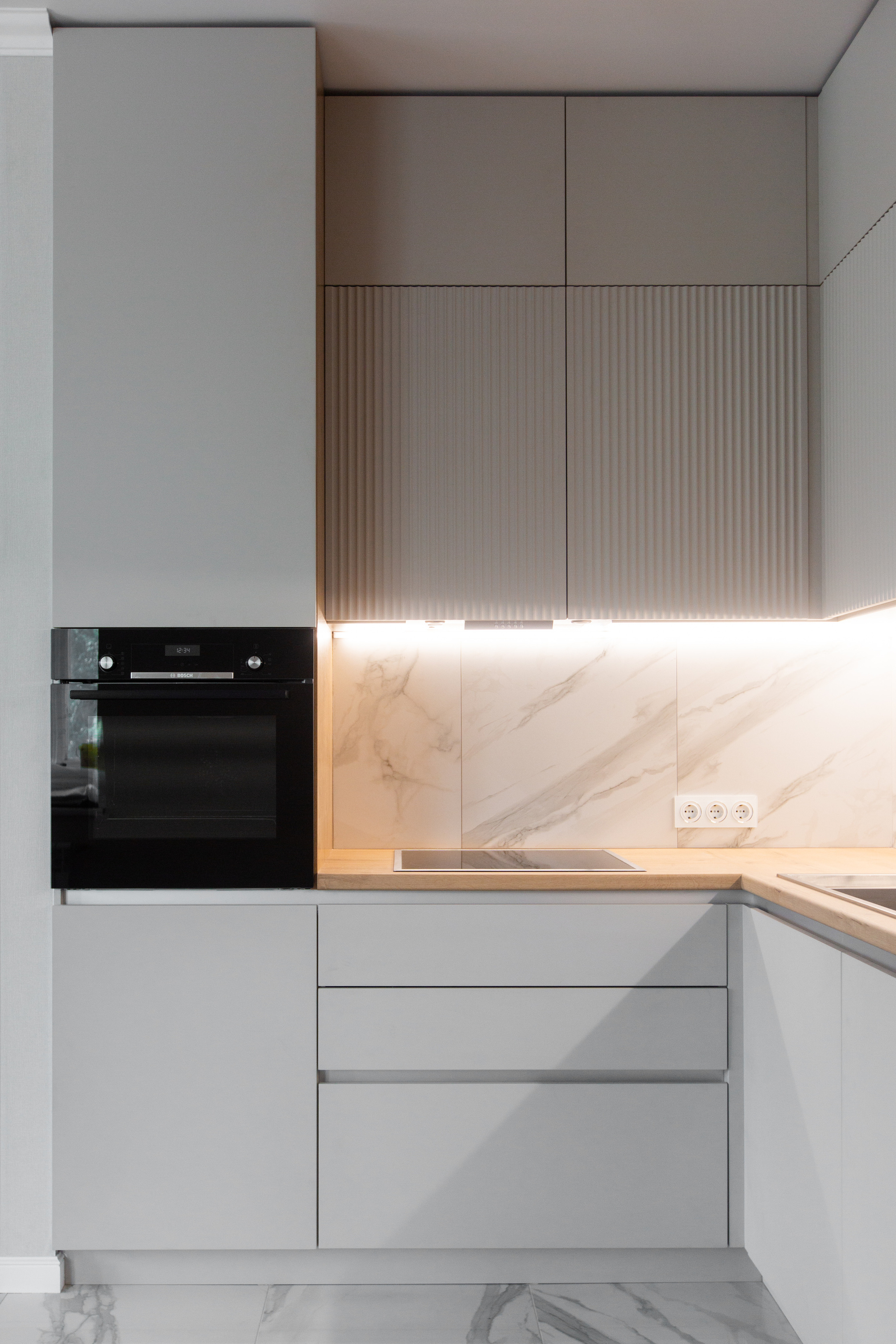 Кухня на заказ в Томске пер. Нечевский | Мебель Кухни Шкафы заказать. ГУДРУМ — Мебель на заказ в Томске | Кухни | Шкафы | Стулья и Столы