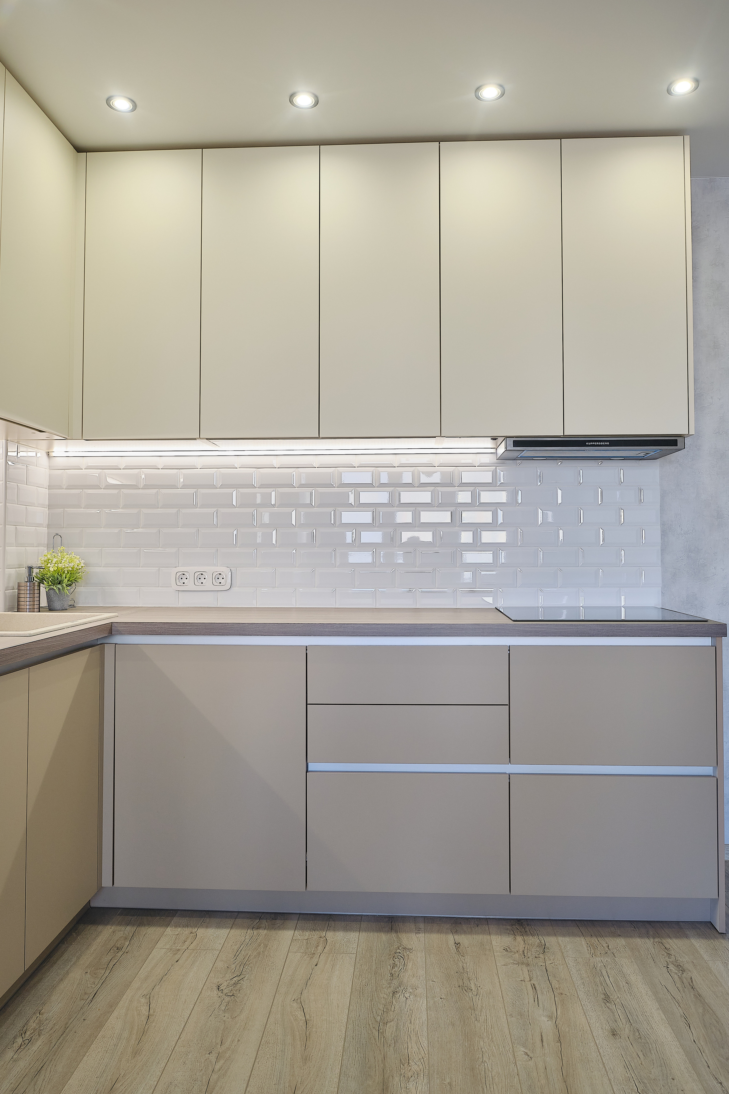 Кухня на заказ в Томске на ул.Береговая Томск| Мебель Кухни Шкафы. ГУДРУМ — Мебель на заказ в Томске | Кухни | Шкафы | Стулья и Столы