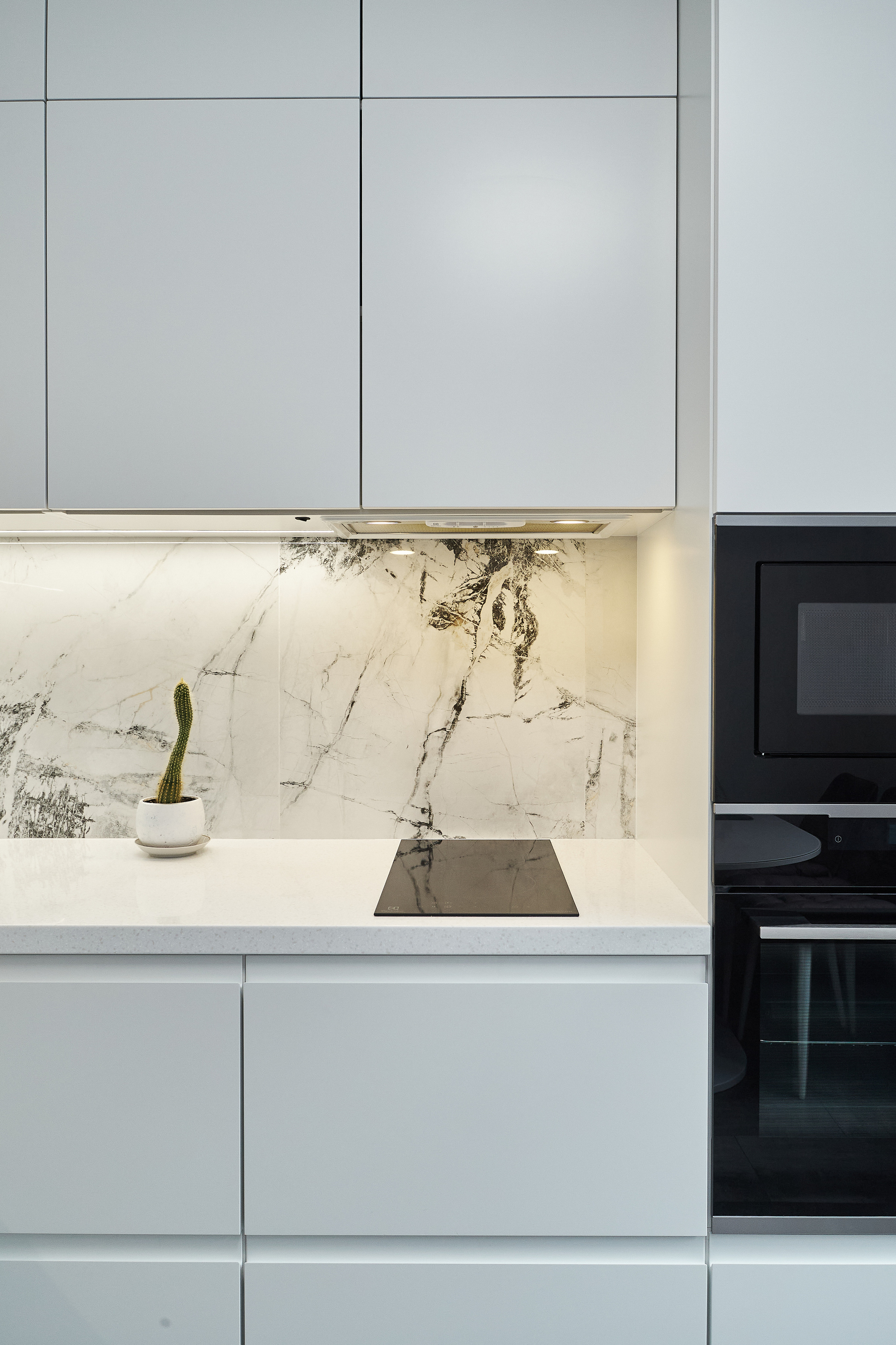 Кухня на заказ в Томске на ул.Лебедева Томск| Мебель Кухни Шкафы. ГУДРУМ — Мебель на заказ в Томске | Кухни | Шкафы | Стулья и Столы