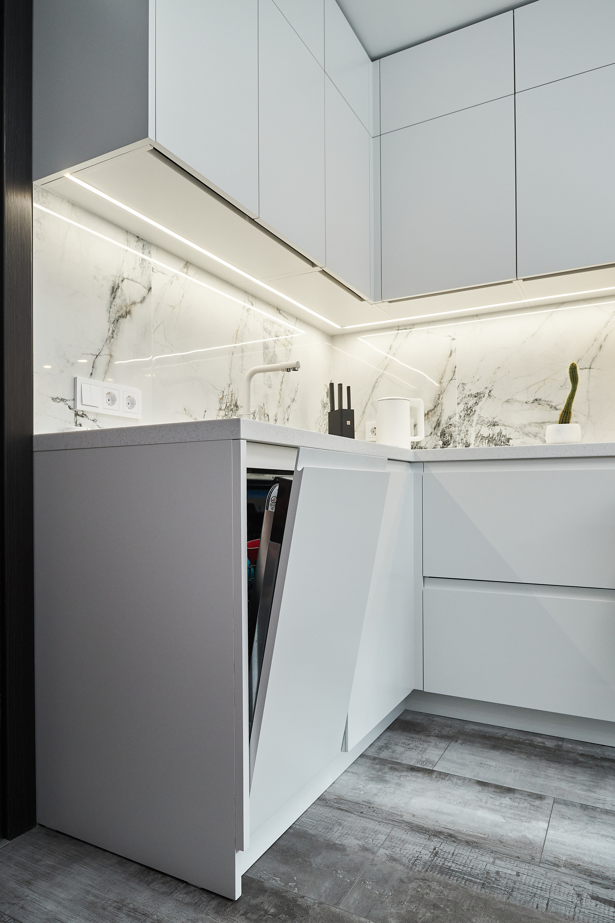 Кухня на заказ в Томске на ул.Лебедева Томск| Мебель Кухни Шкафы. ГУДРУМ — Мебель на заказ в Томске | Кухни | Шкафы | Стулья и Столы